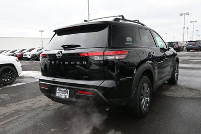 2026 Nissan Pathfinder SV