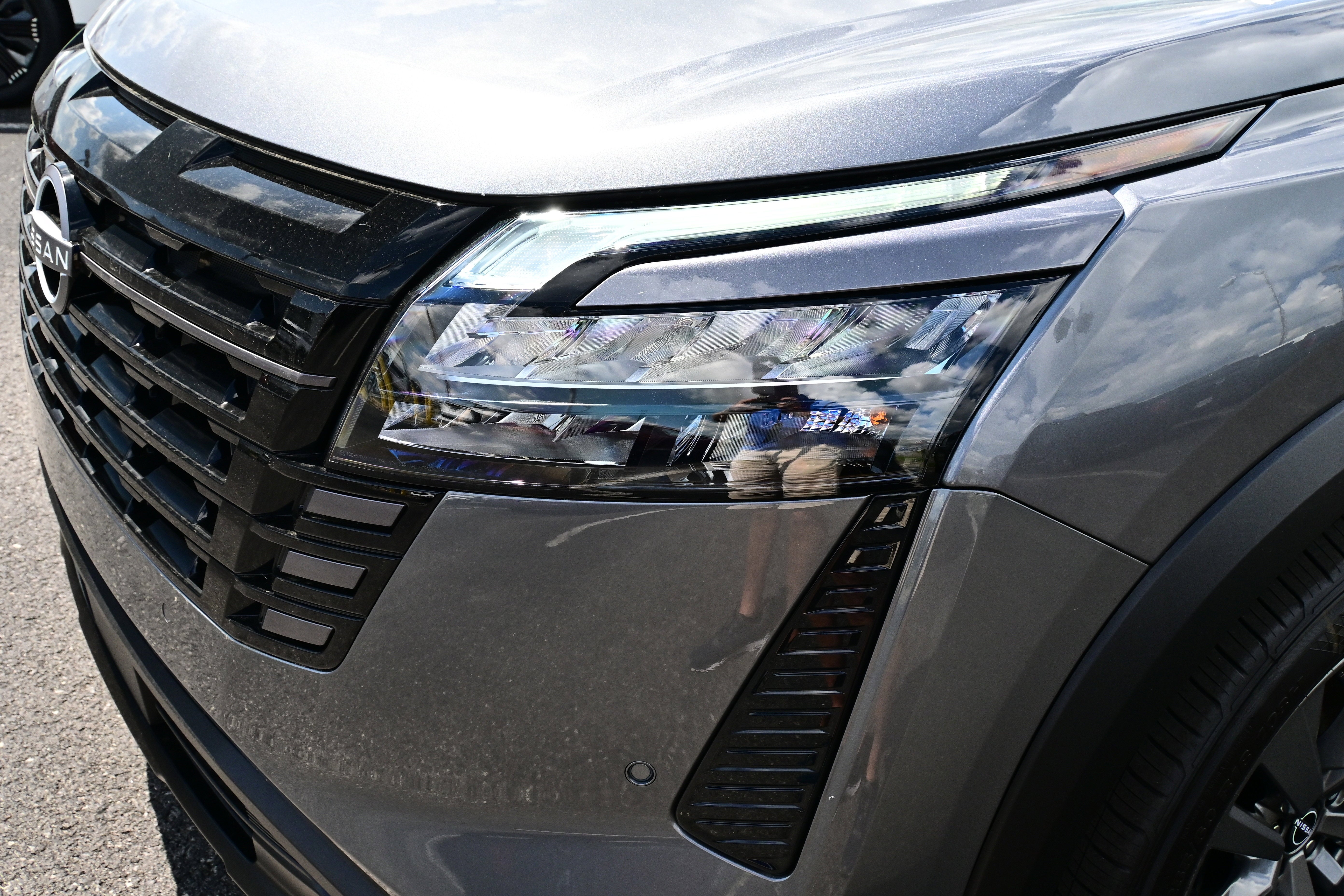 2026 Nissan Pathfinder SV