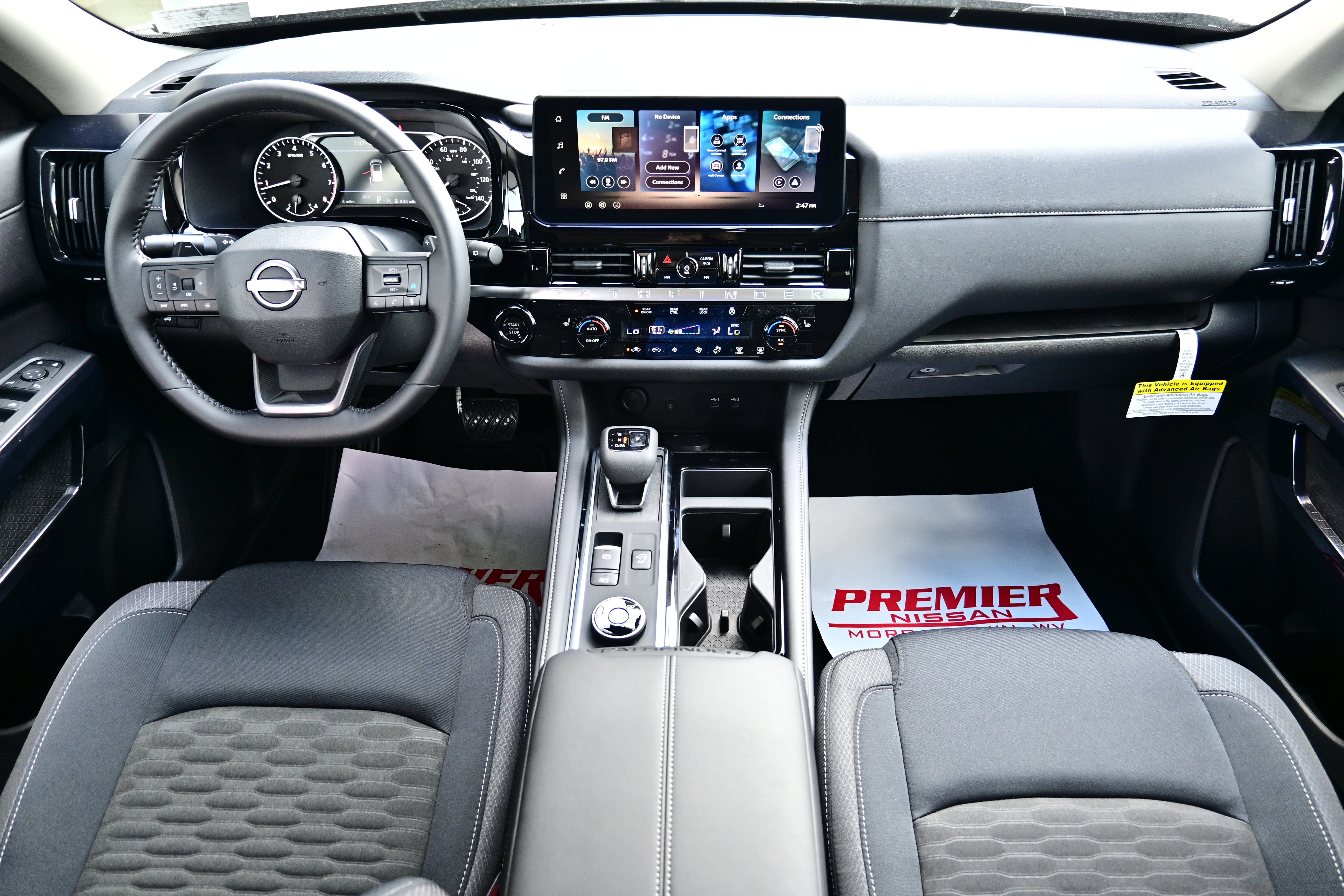 2026 Nissan Pathfinder SV