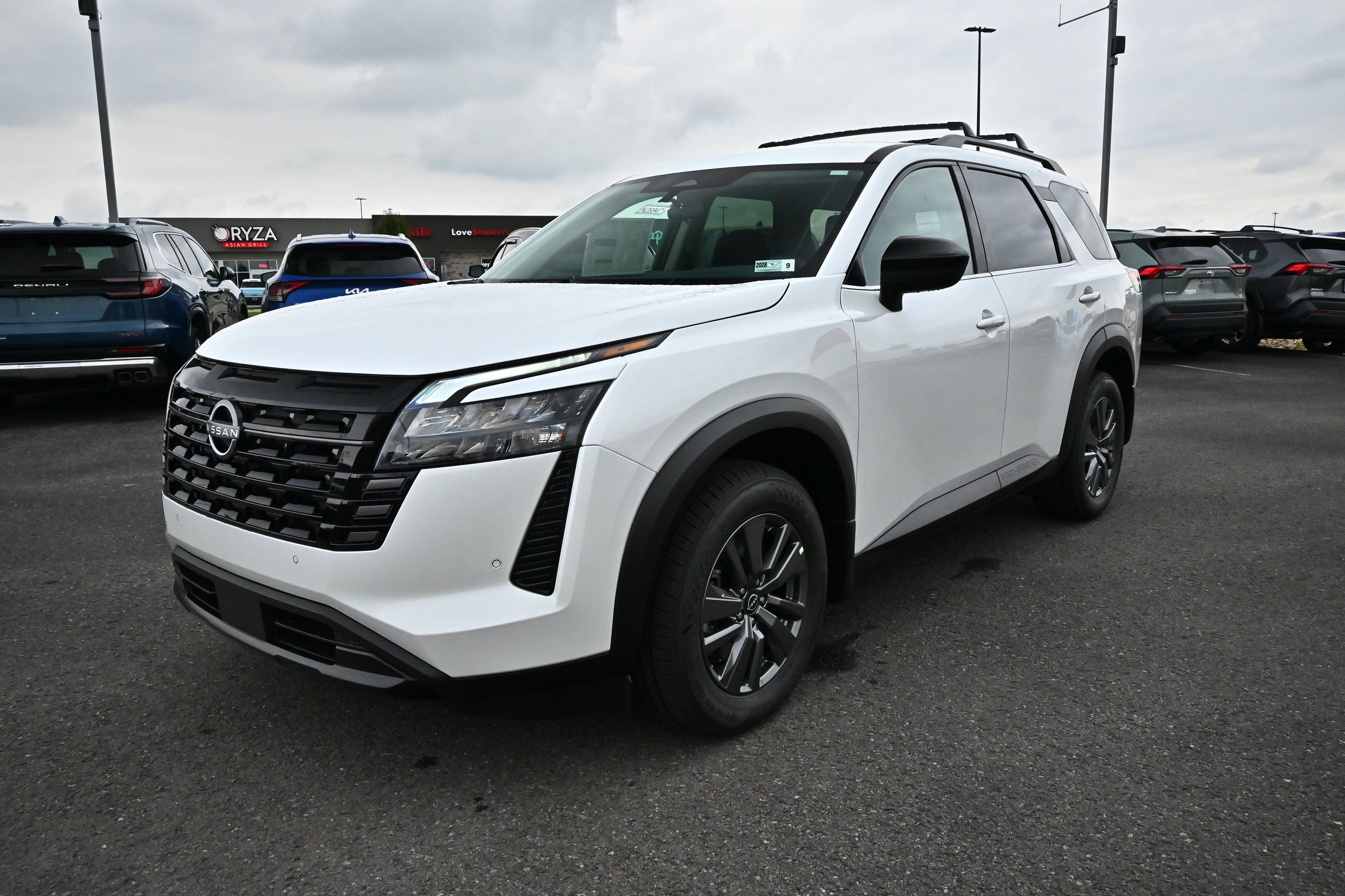 2026 Nissan Pathfinder SV