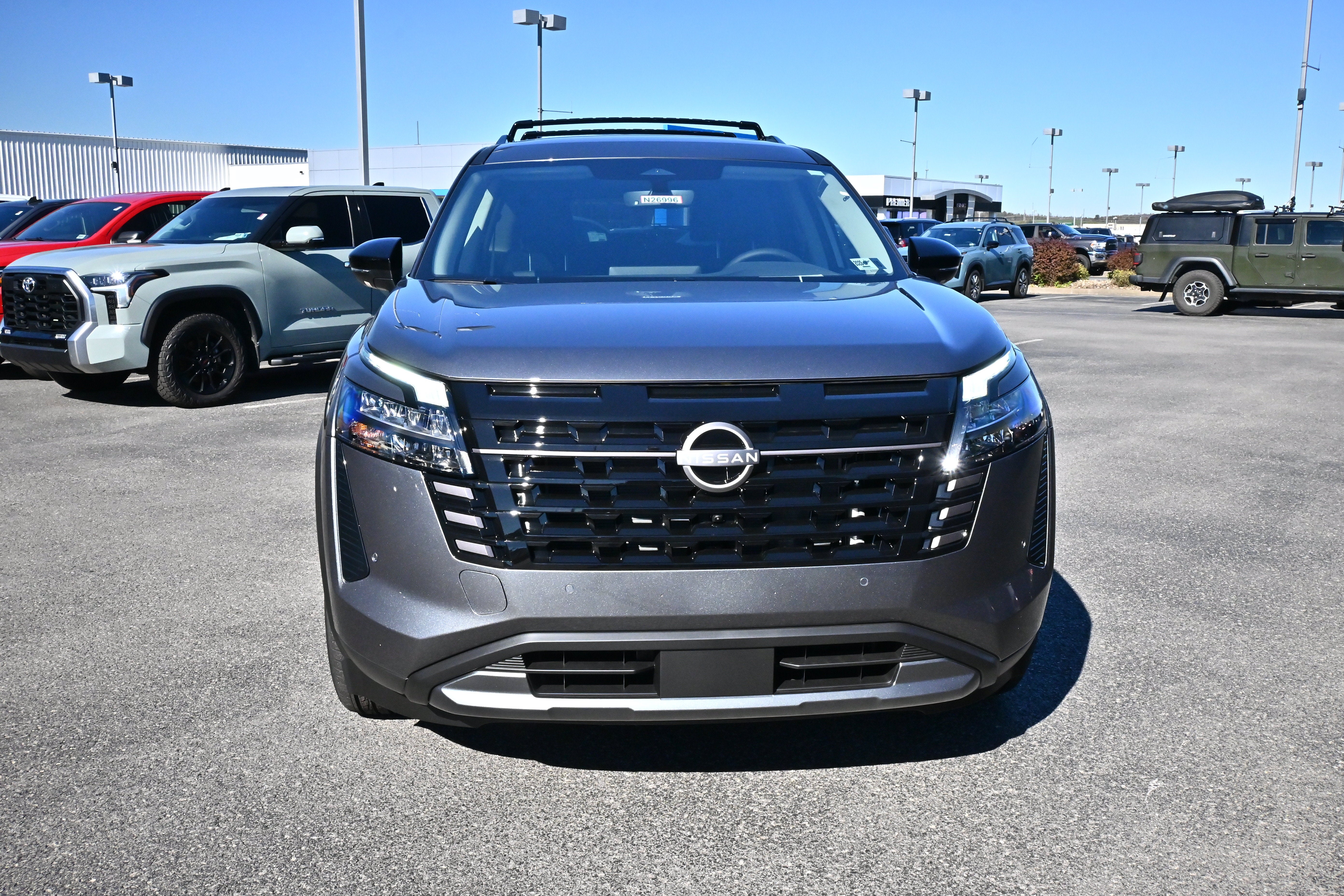 2026 Nissan Pathfinder SL