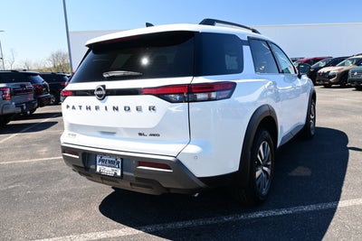 2026 Nissan Pathfinder SL