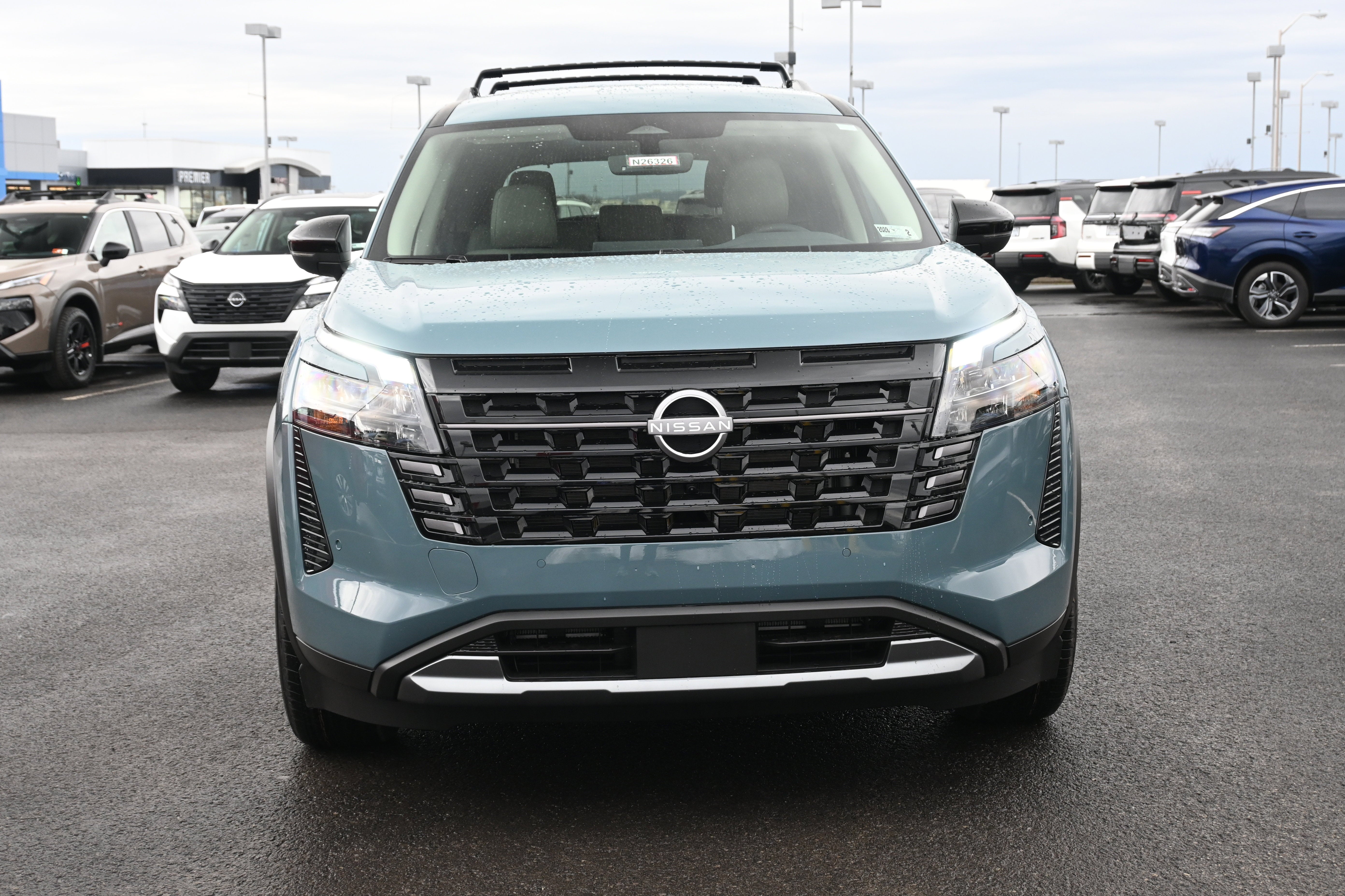 2026 Nissan Pathfinder SL