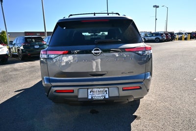 2026 Nissan Pathfinder SL
