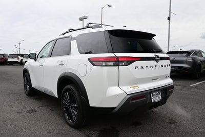 2026 Nissan Pathfinder SL