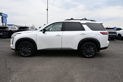 2026 Nissan Pathfinder SL