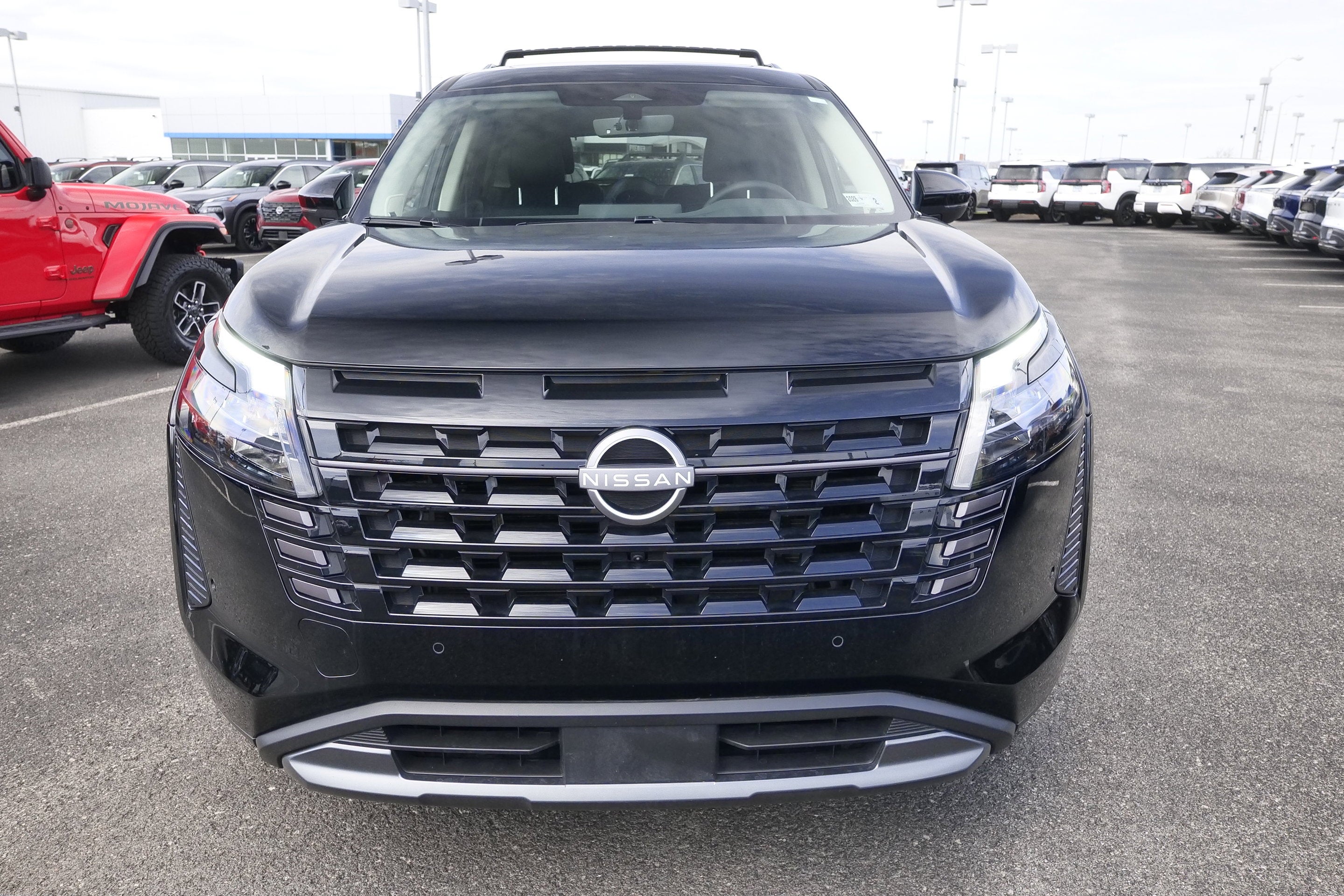 2026 Nissan Pathfinder SL