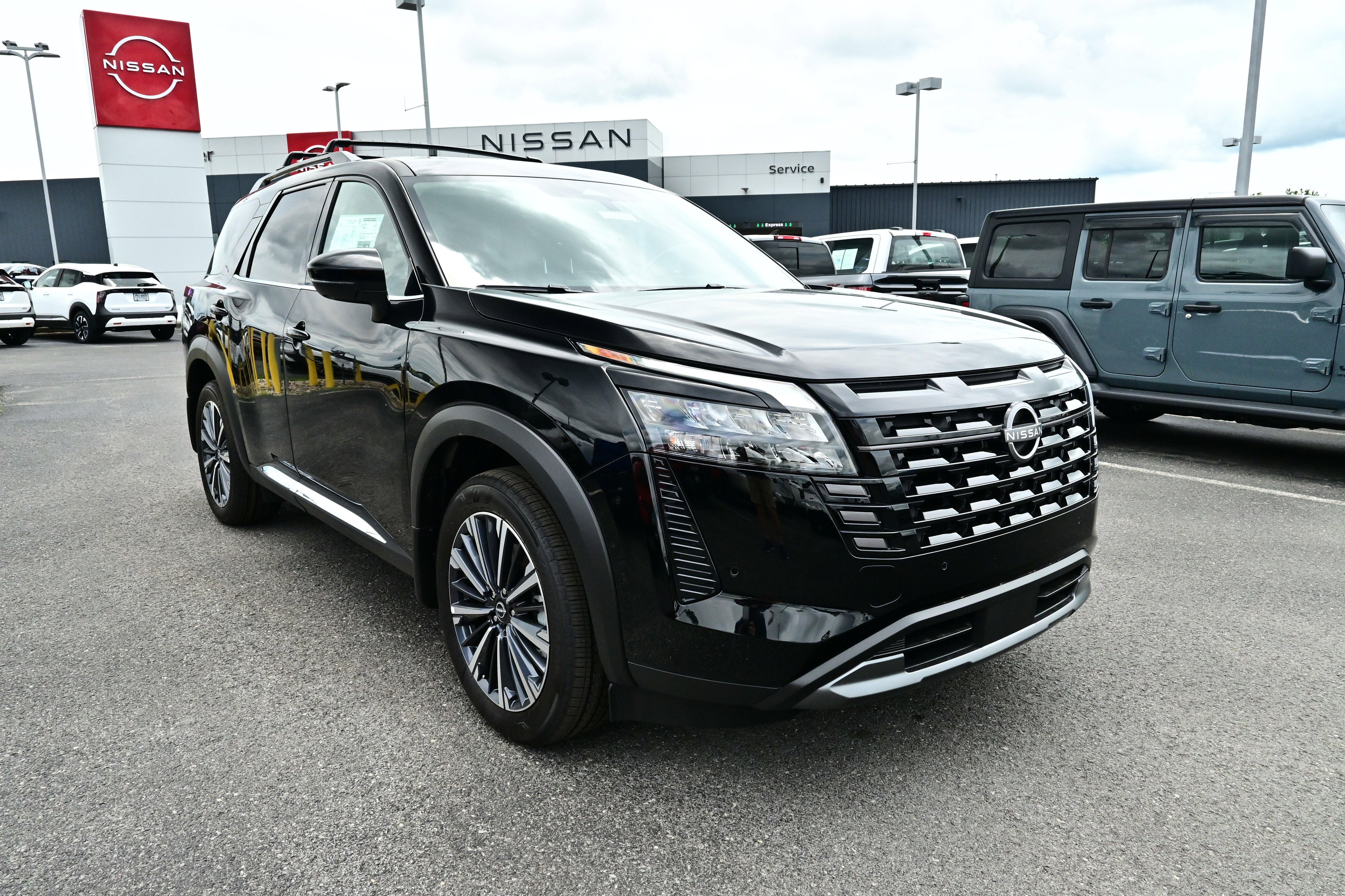 2026 Nissan Pathfinder Platinum
