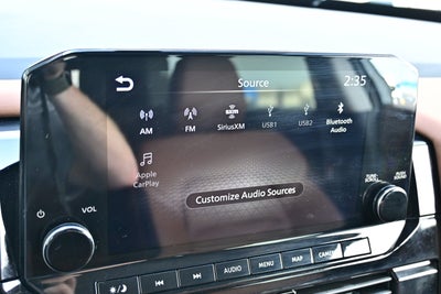 2025 Nissan Pathfinder Platinum