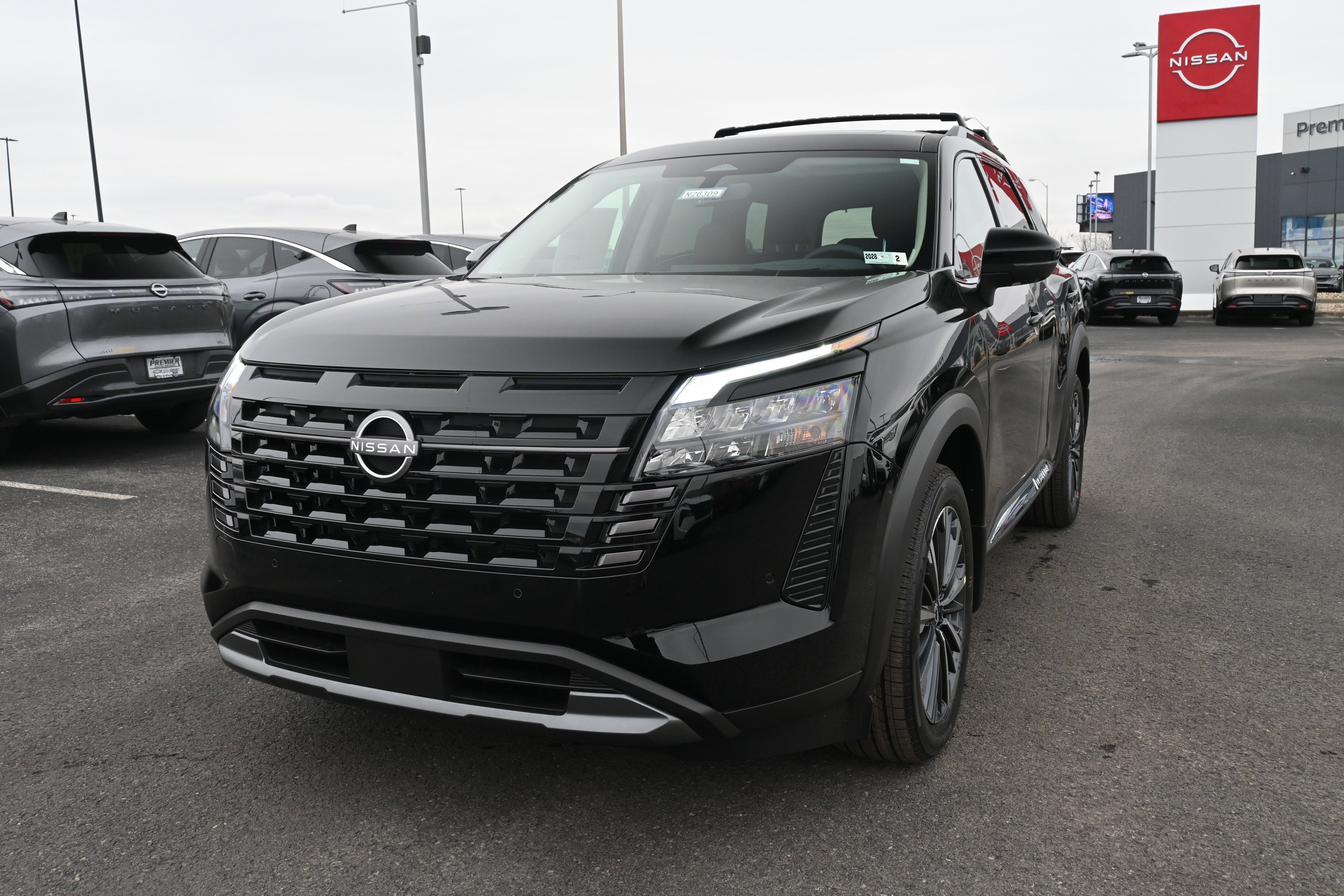 2026 Nissan Pathfinder Platinum