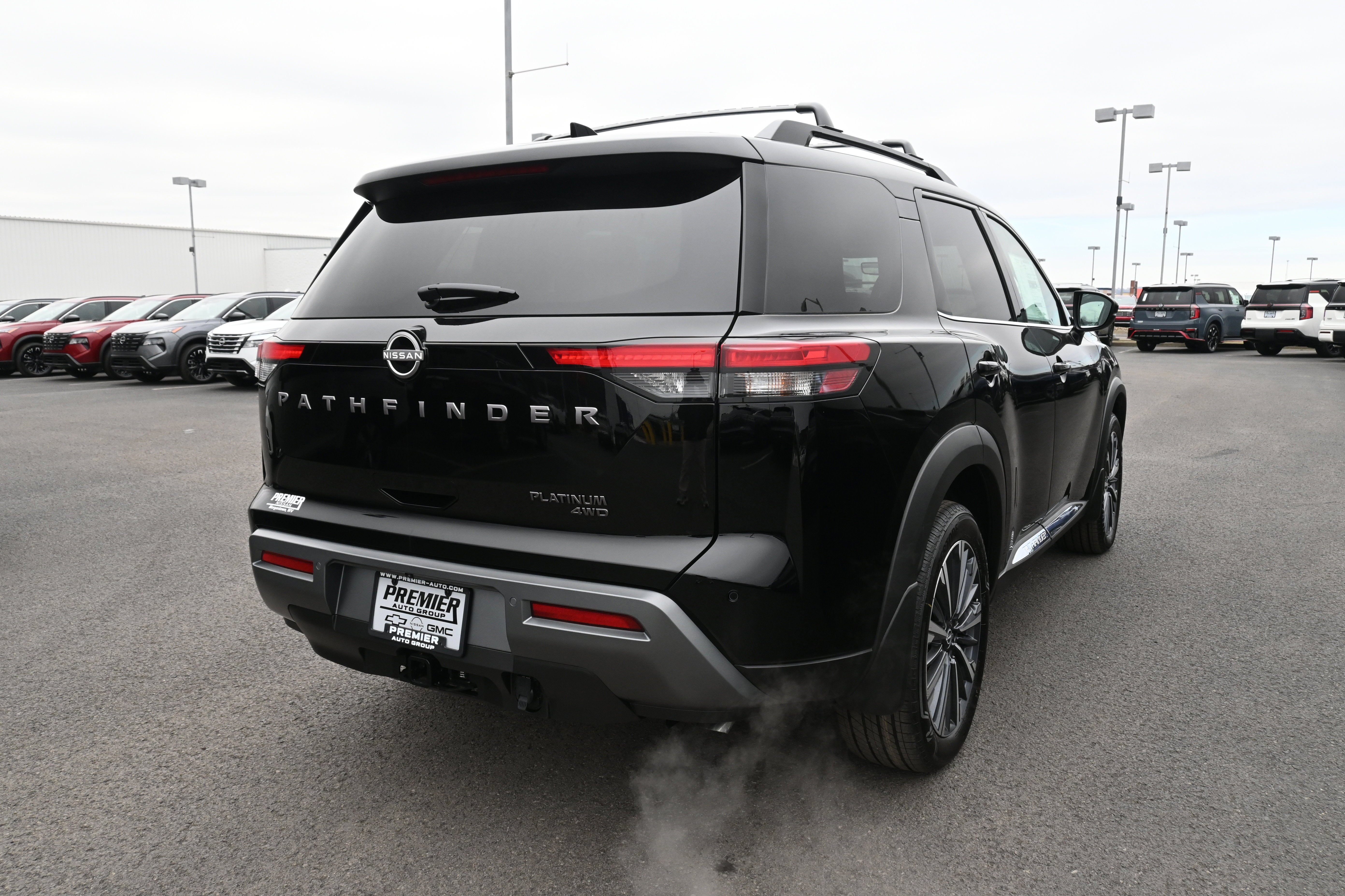 2026 Nissan Pathfinder Platinum