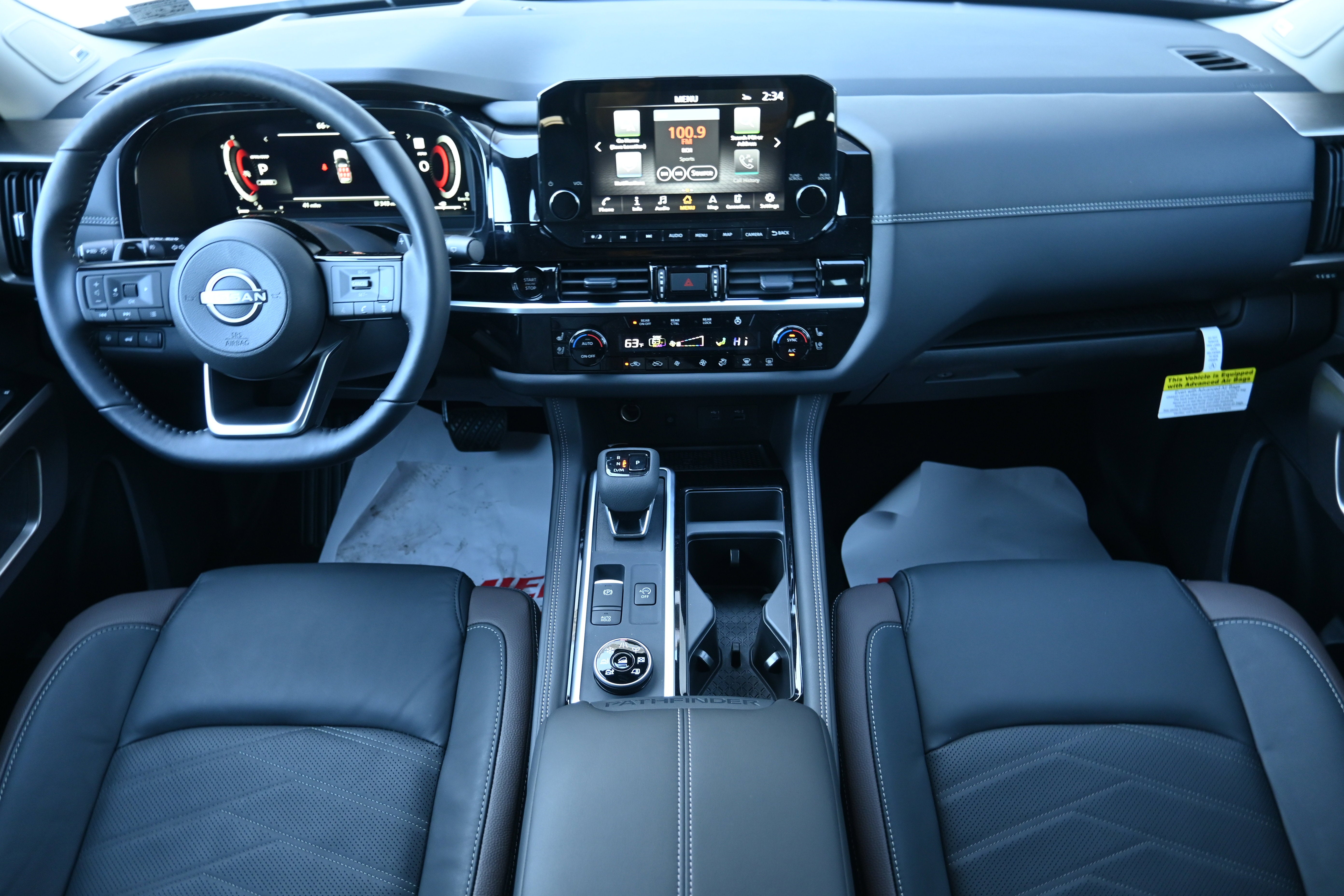 2025 Nissan Pathfinder Platinum