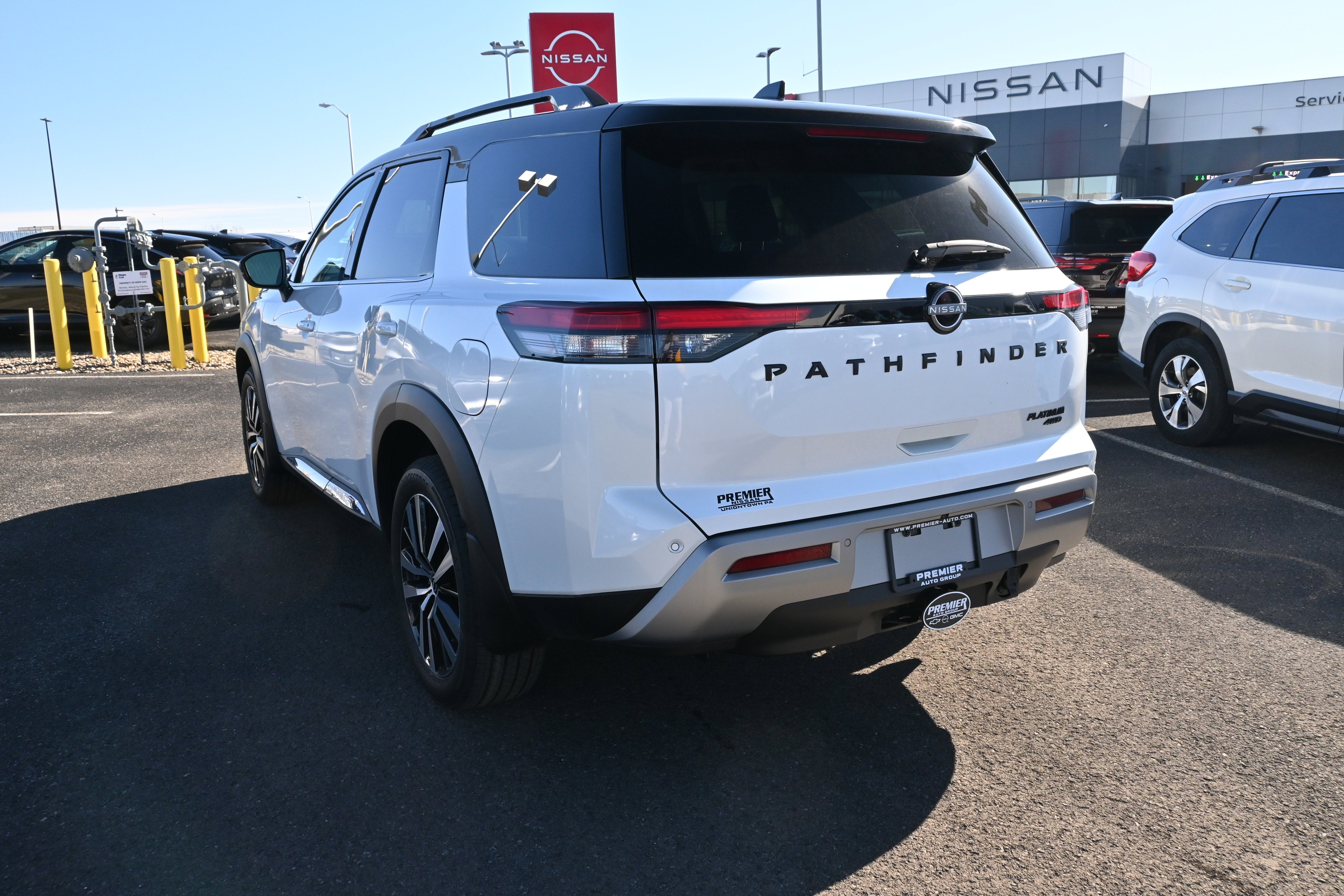 2025 Nissan Pathfinder Platinum