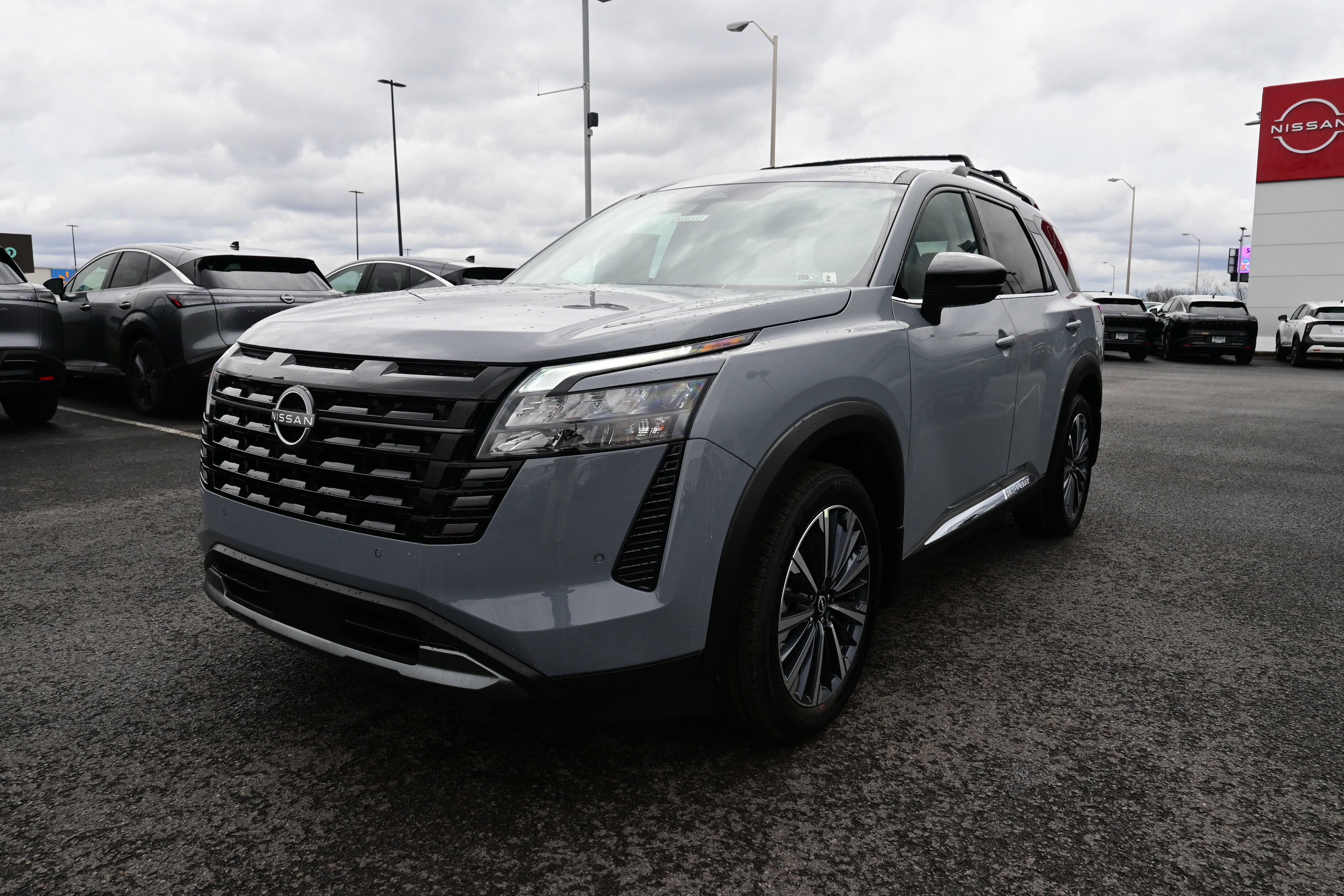 2026 Nissan Pathfinder Platinum