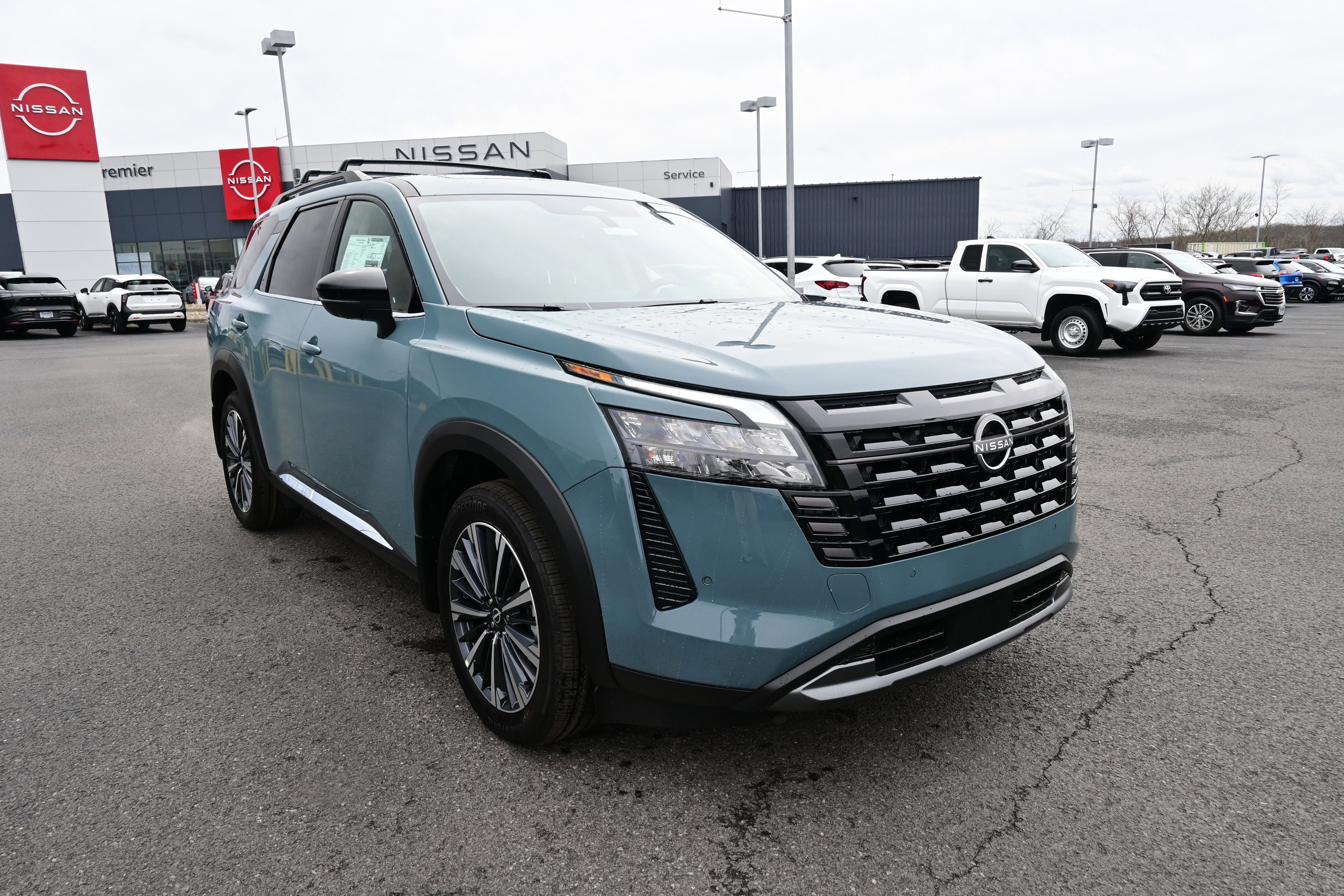 2026 Nissan Pathfinder Platinum