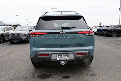 2026 Nissan Pathfinder Platinum