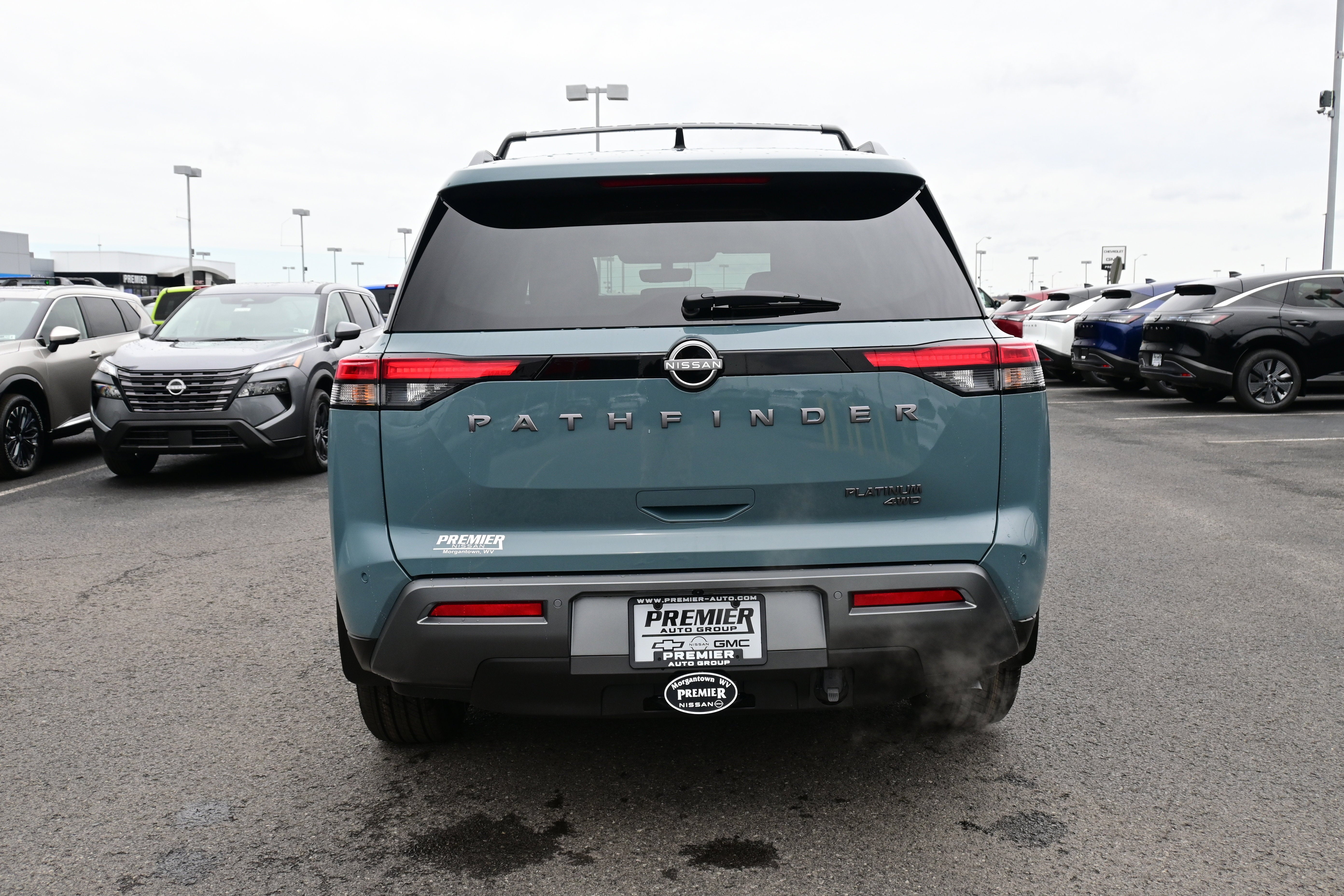 2026 Nissan Pathfinder Platinum