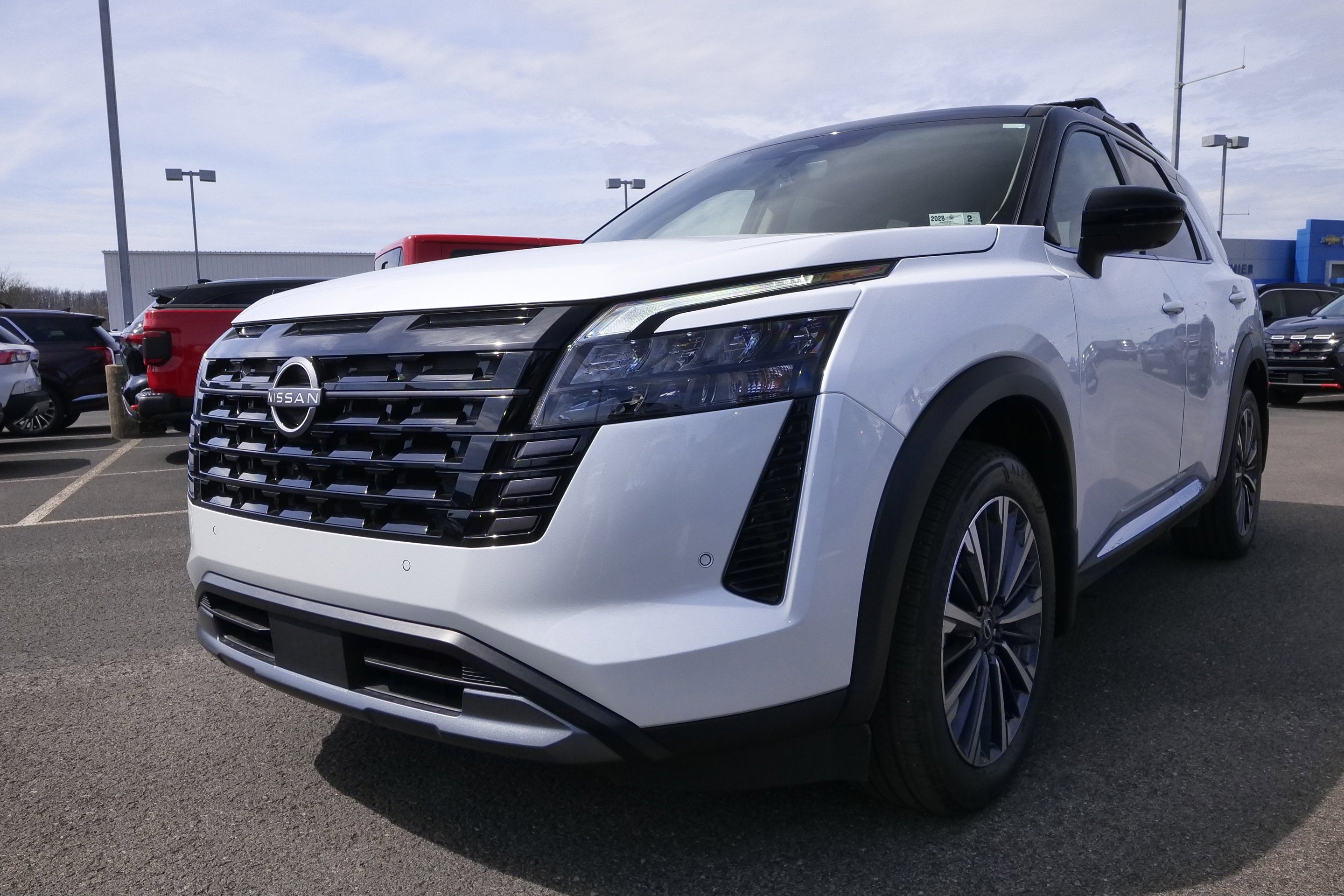 2026 Nissan Pathfinder Platinum