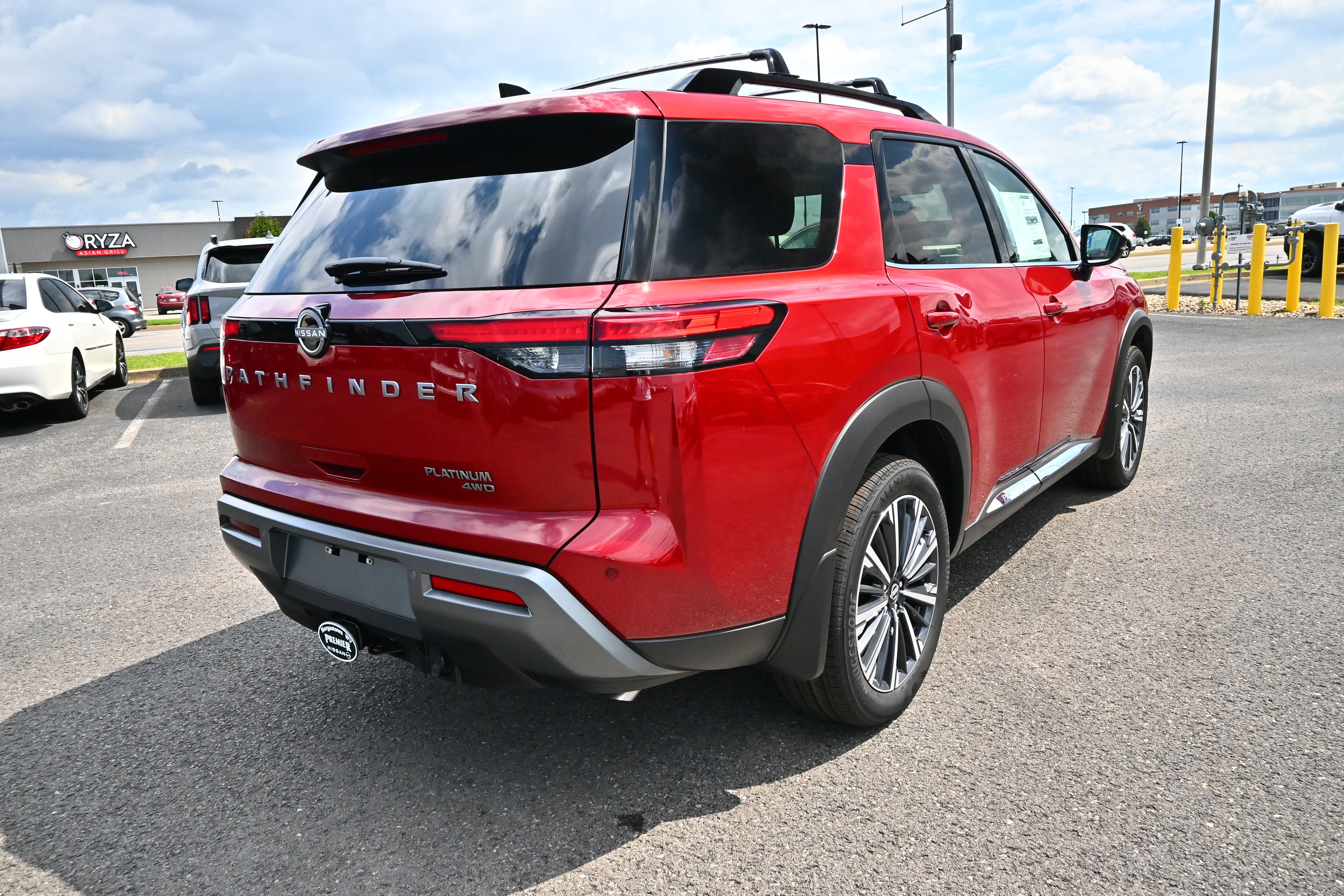 2026 Nissan Pathfinder Platinum