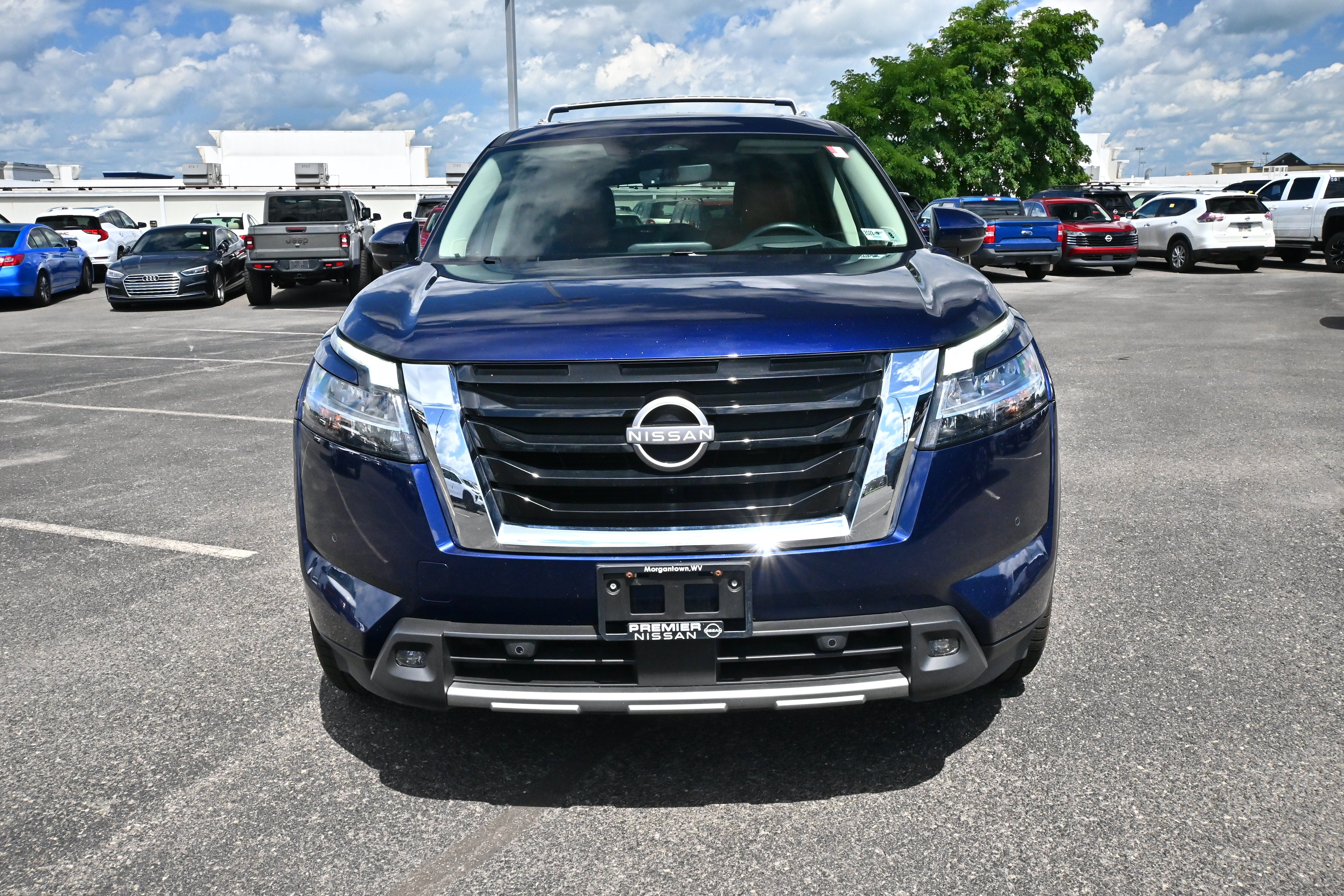 2024 Nissan Pathfinder Platinum