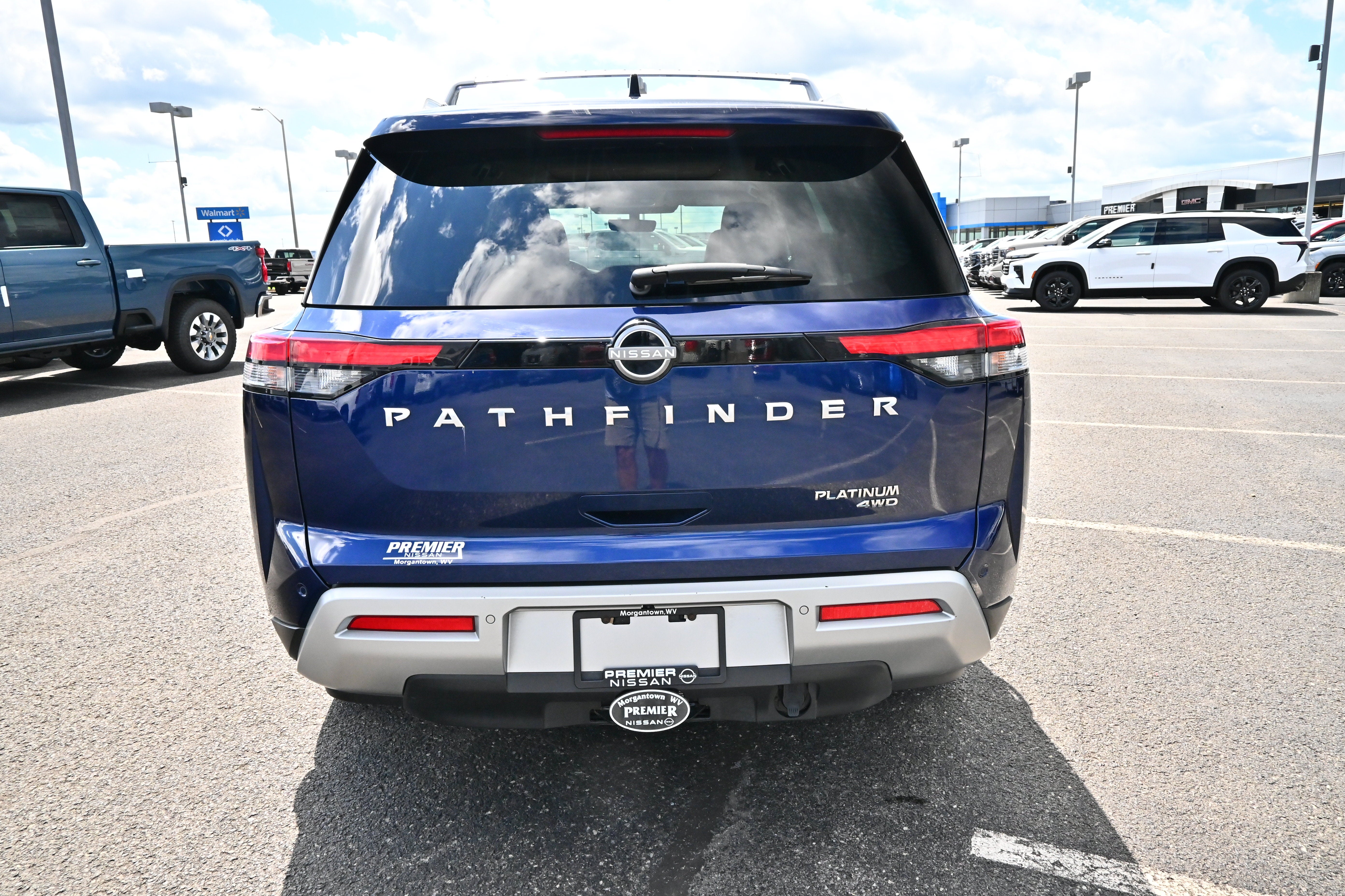 2024 Nissan Pathfinder Platinum