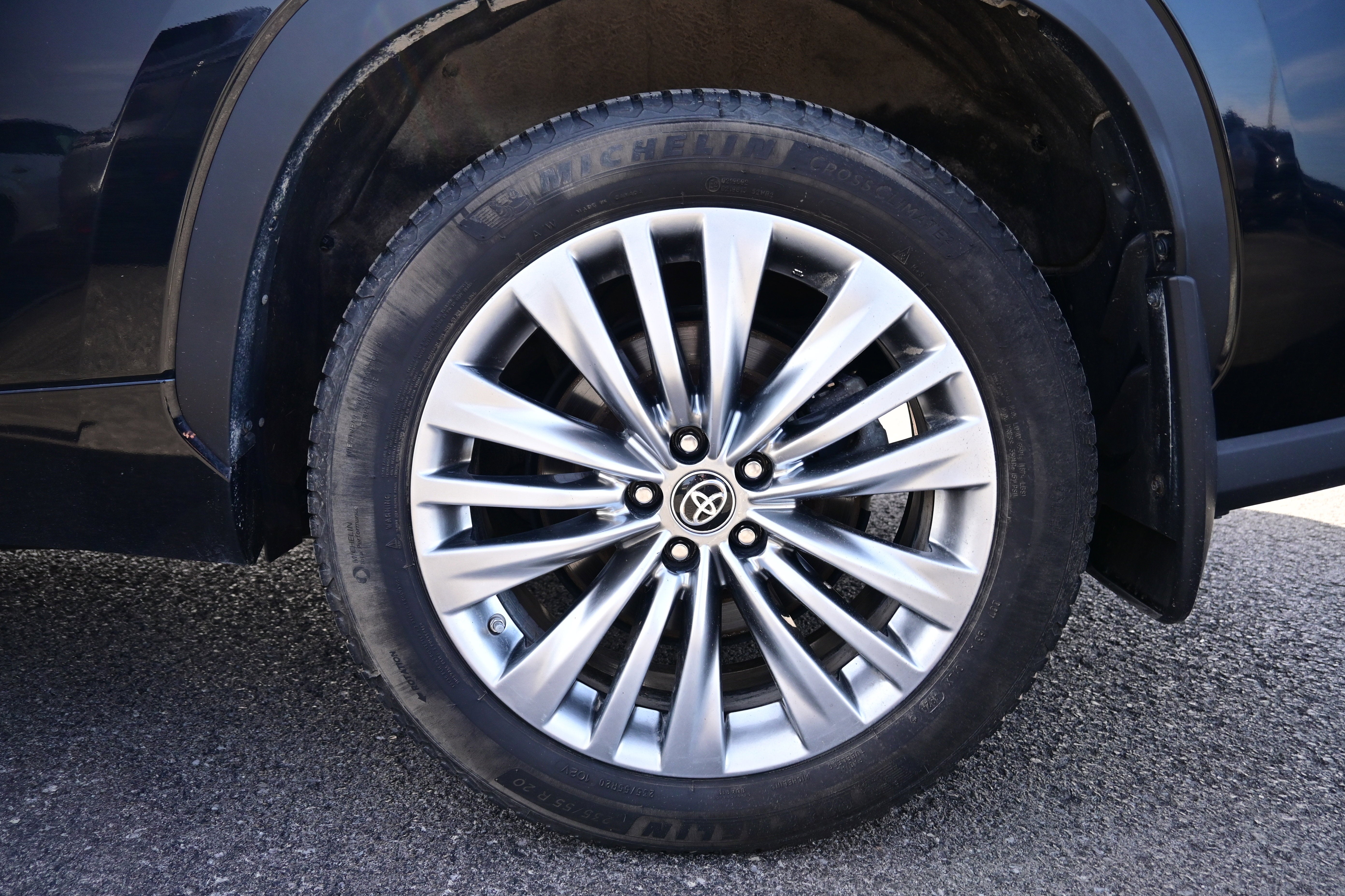 2023 Toyota Highlander Platinum