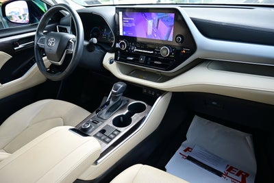 2023 Toyota Highlander Platinum