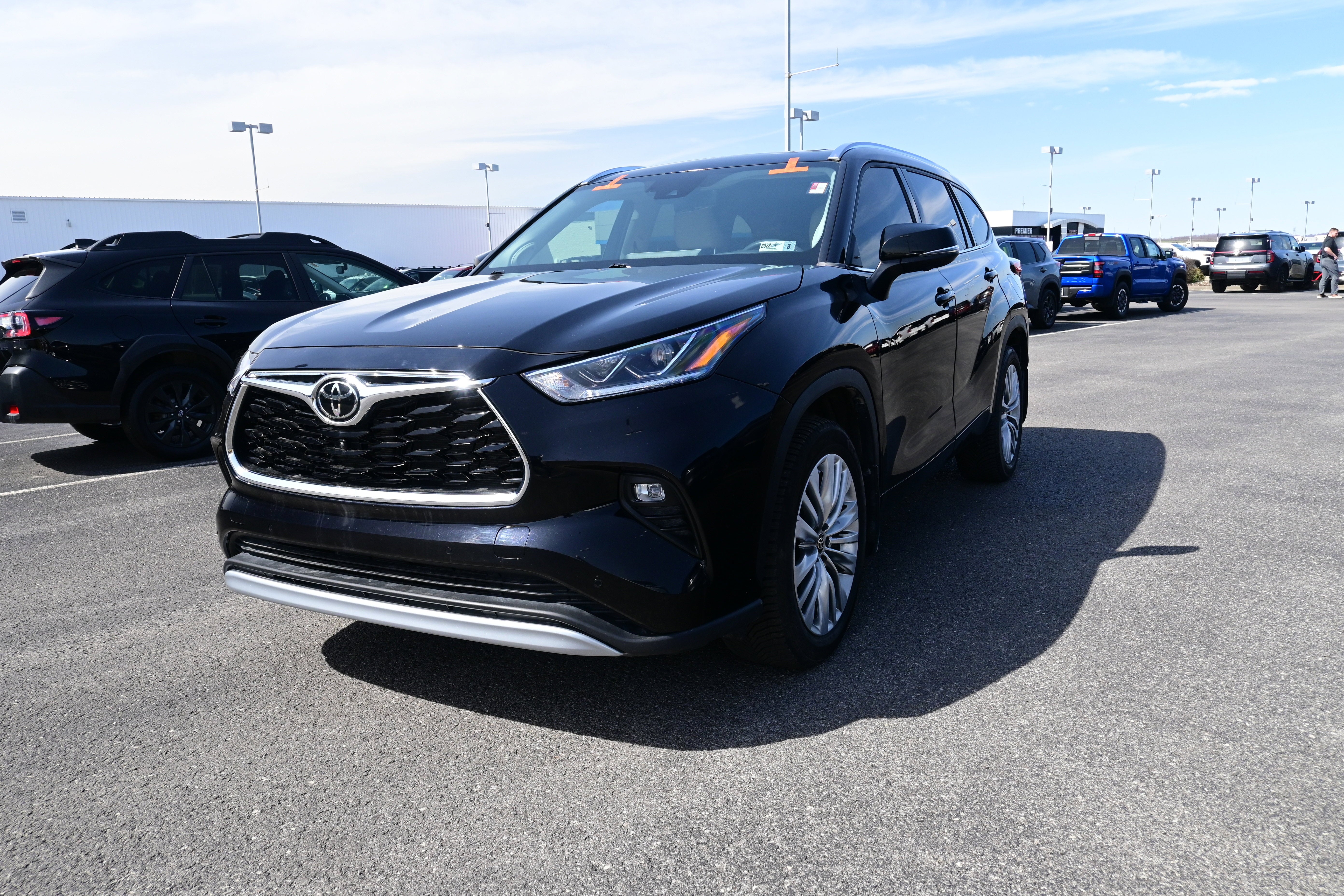 2023 Toyota Highlander Platinum