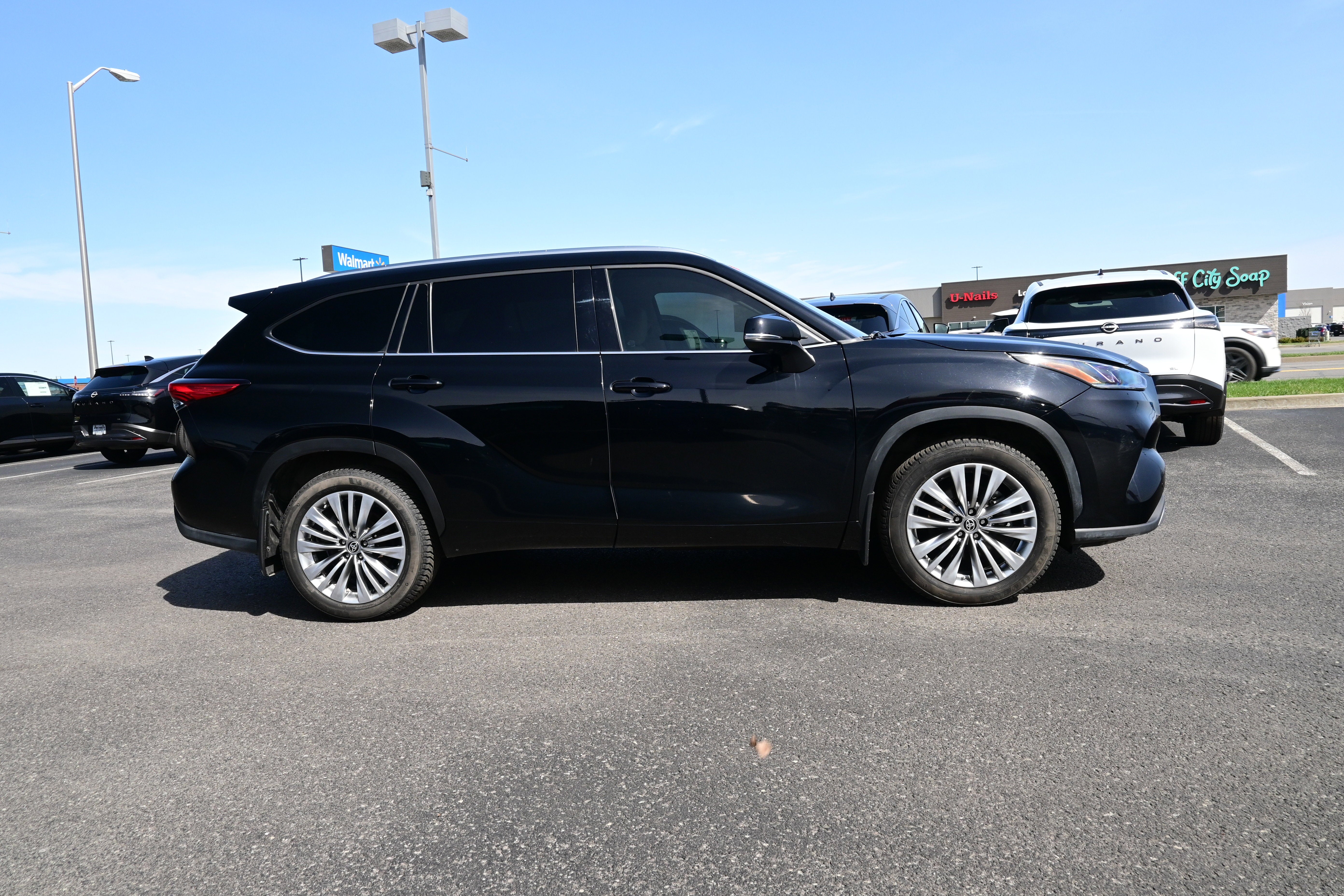 2023 Toyota Highlander Platinum