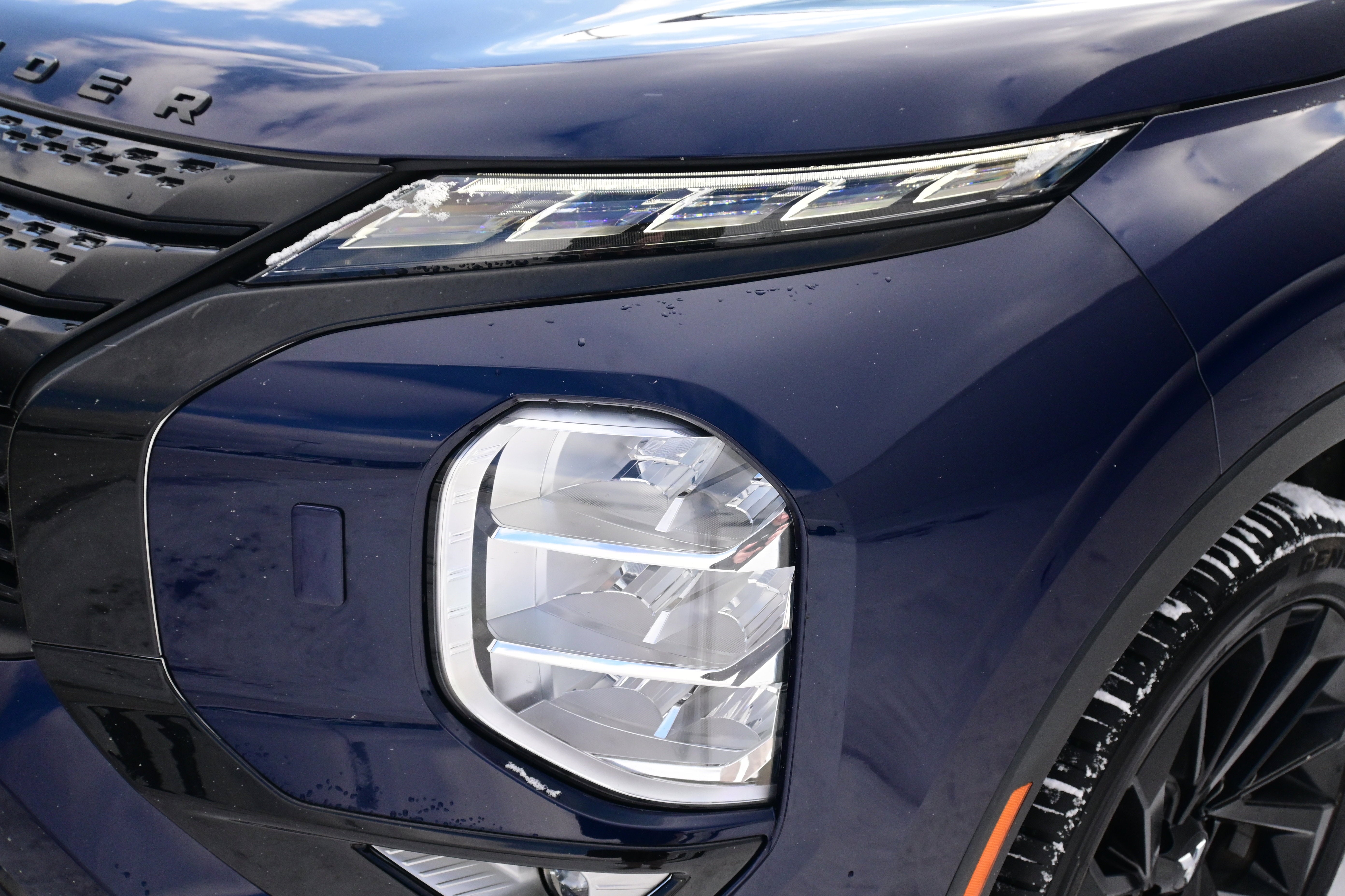 2022 Mitsubishi Outlander Black Edition