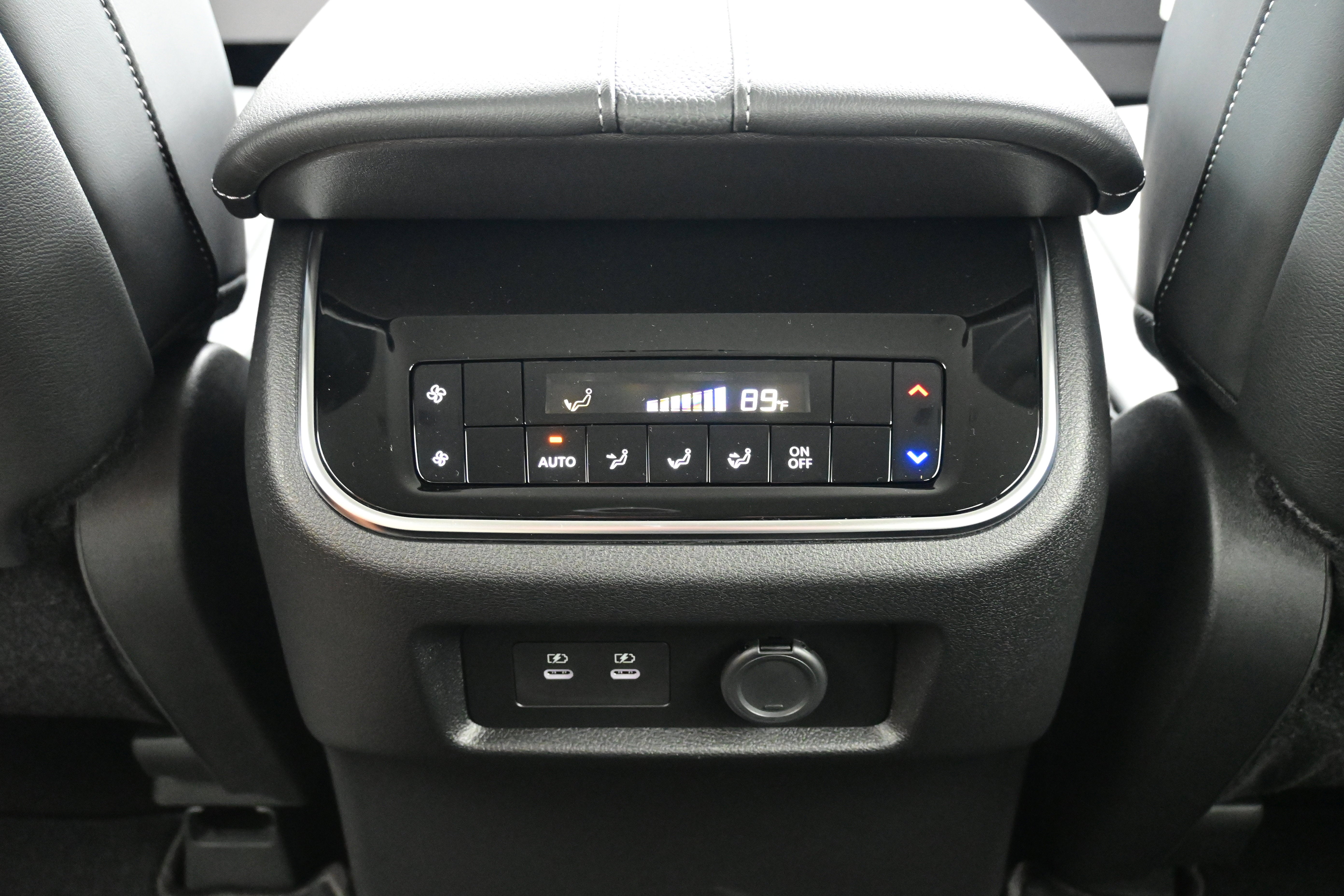 2026 Nissan Armada SV