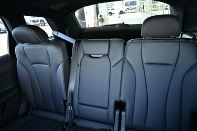 2026 Audi Q7 Premium