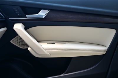 2022 Audi Q5 Premium Plus