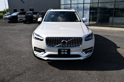 2024 Volvo XC90 Ultimate Bright Theme