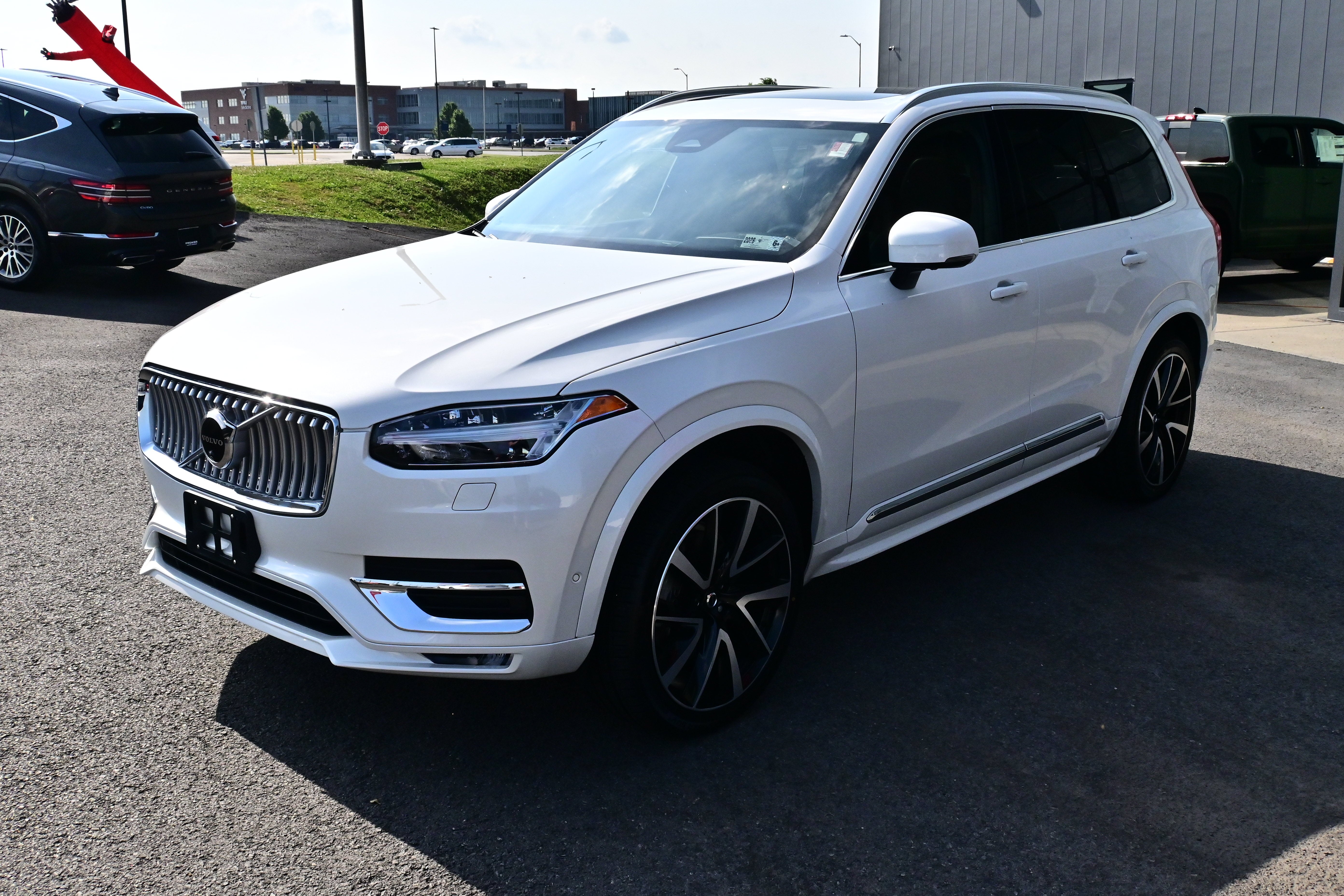 2024 Volvo XC90 Ultimate Bright Theme