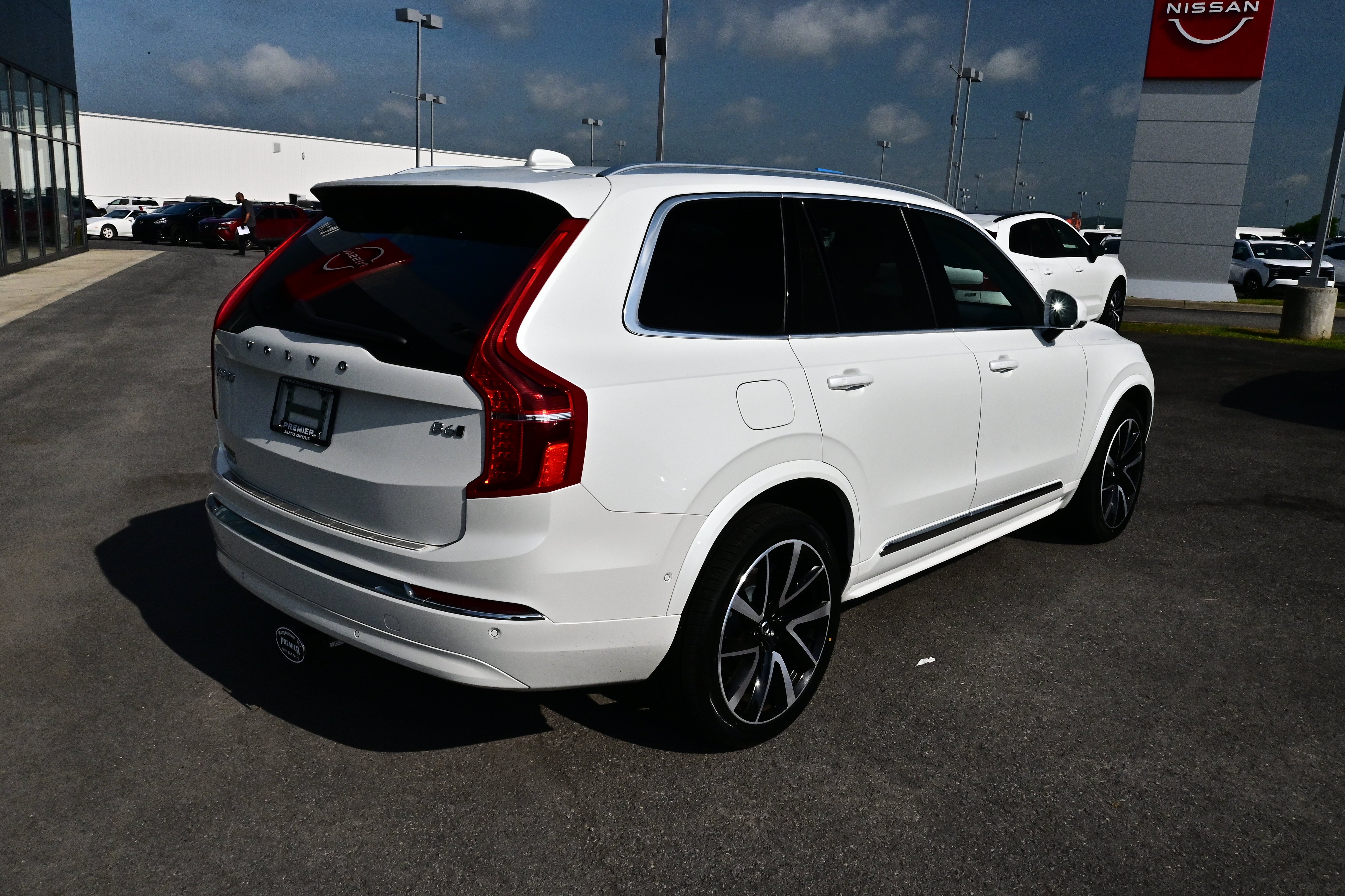 2024 Volvo XC90 Ultimate Bright Theme