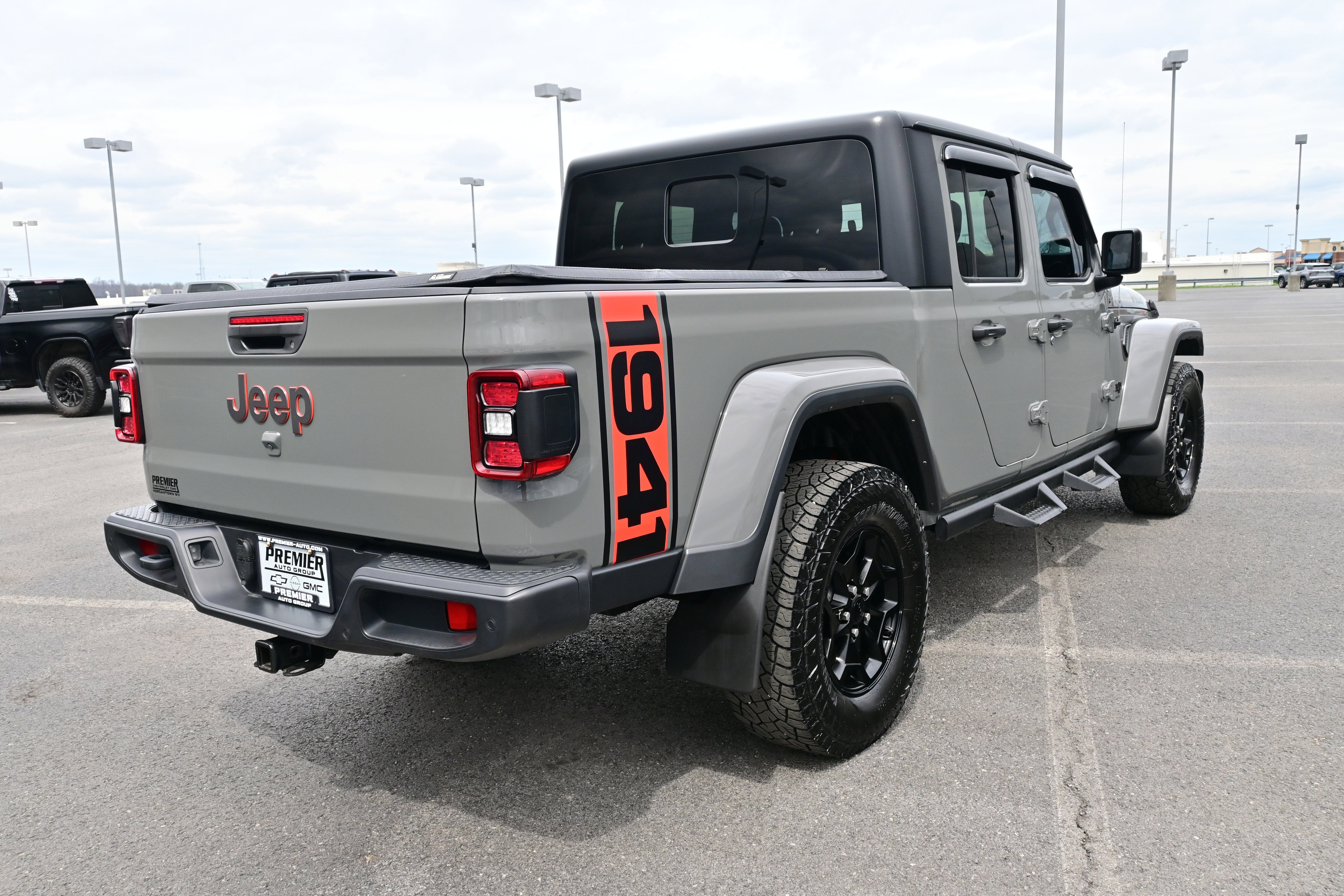 2023 Jeep Gladiator Willys