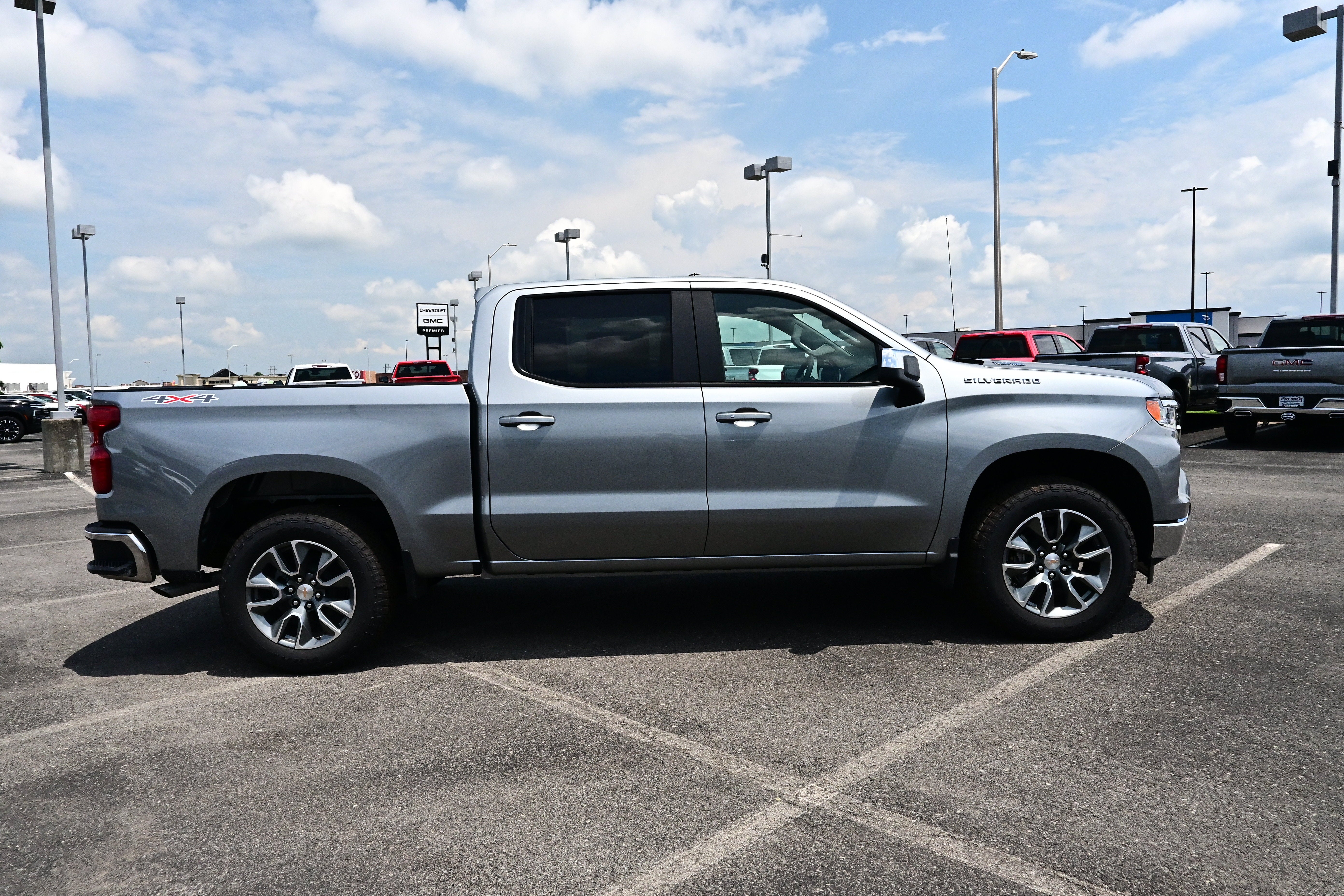 2026 Chevrolet Silverado 1500 LT (2FL)