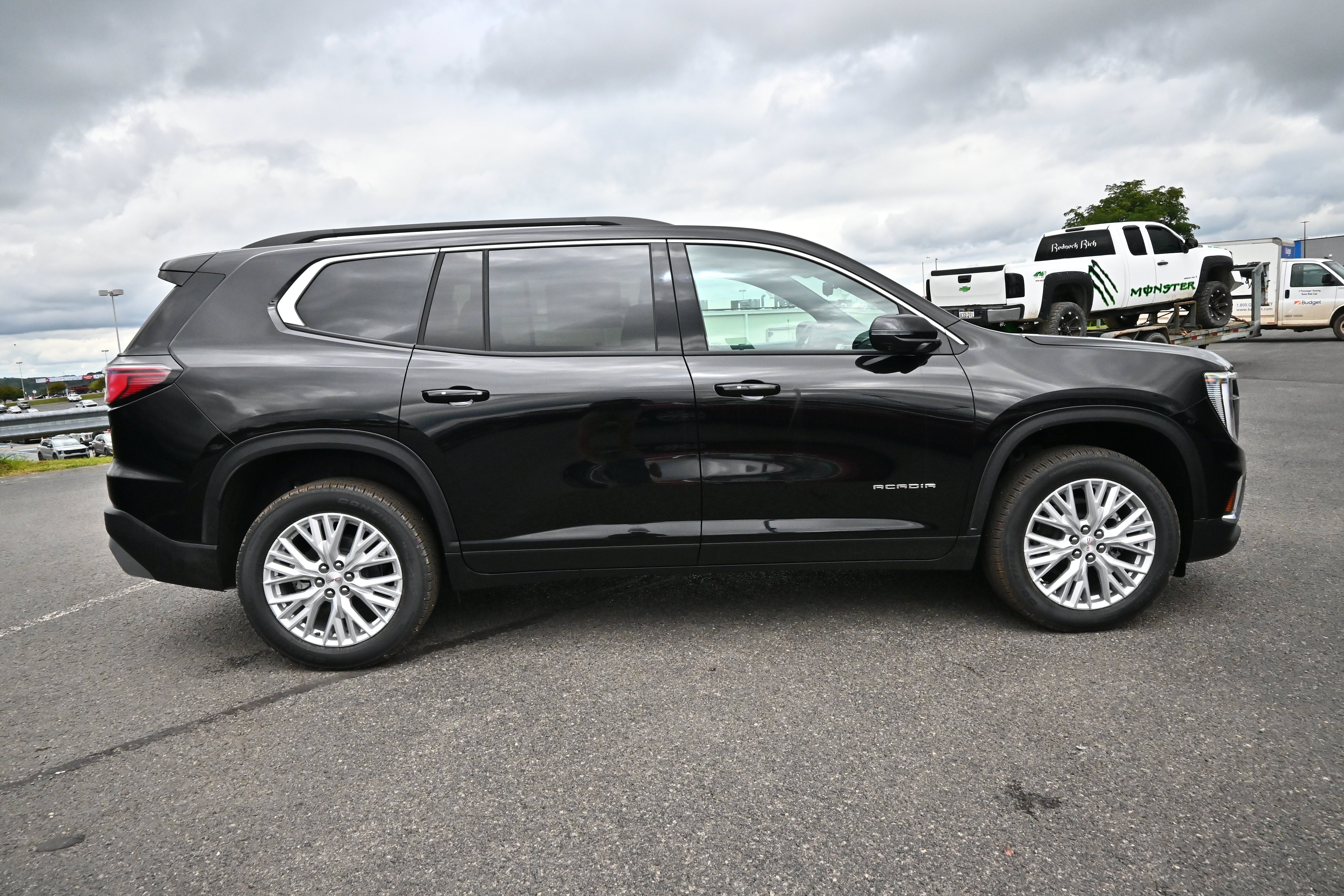 2027 GMC Acadia Elevation