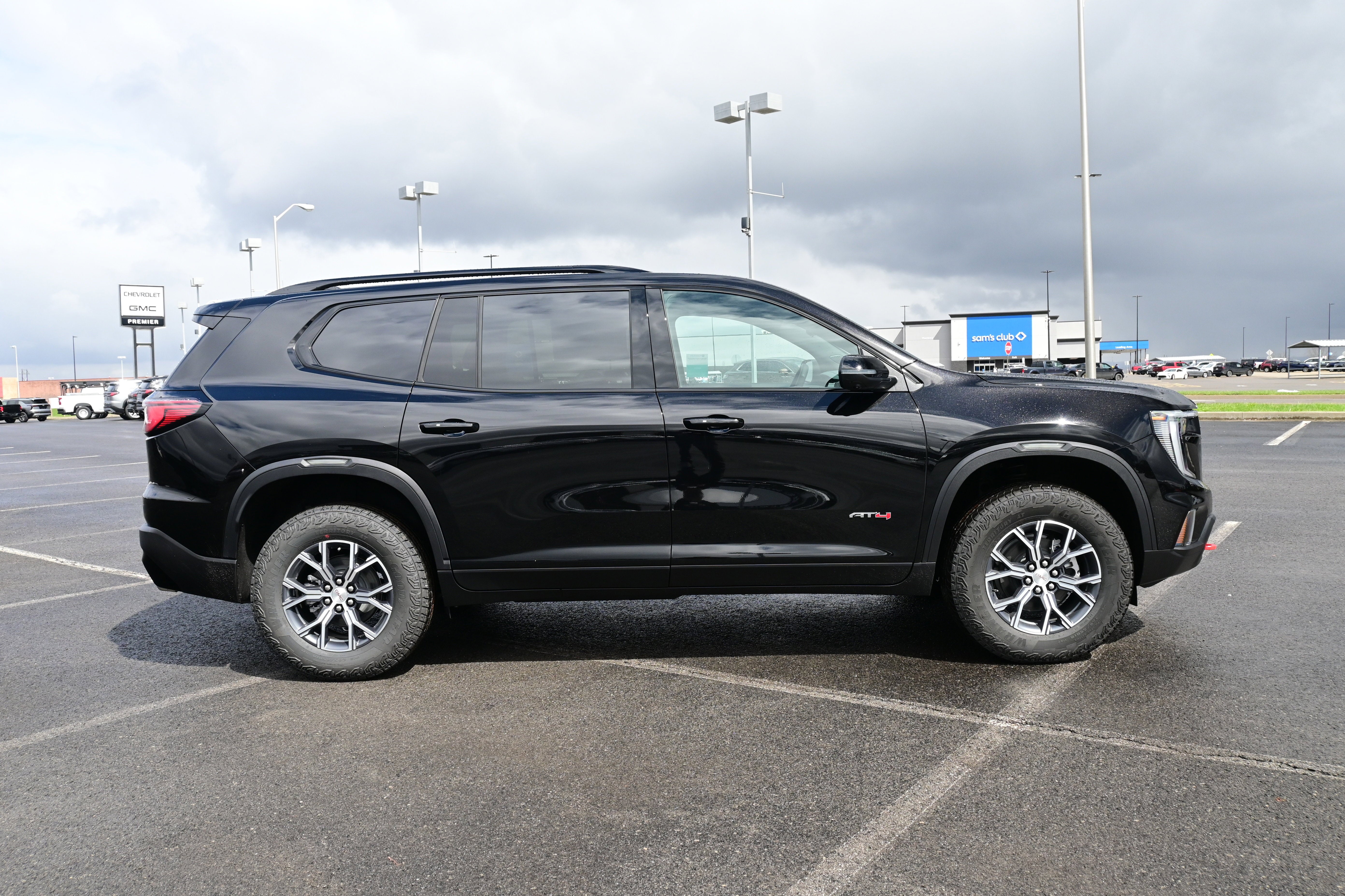 2026 GMC Acadia AT4