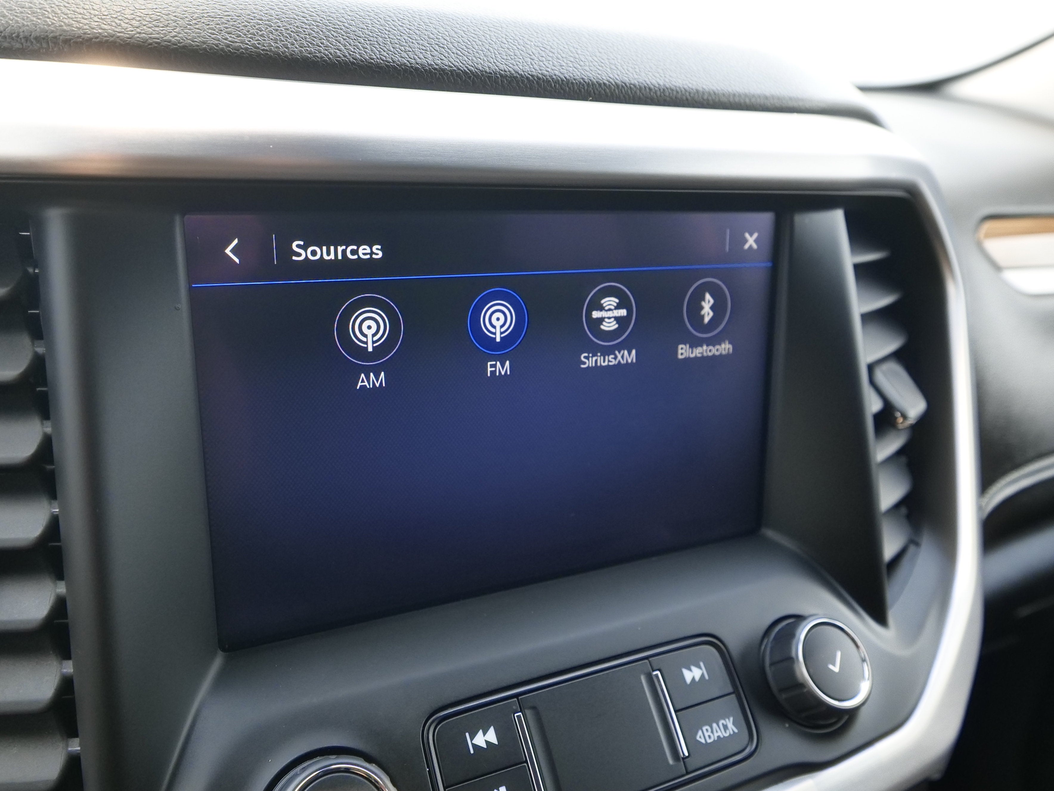 2023 GMC Acadia SLE