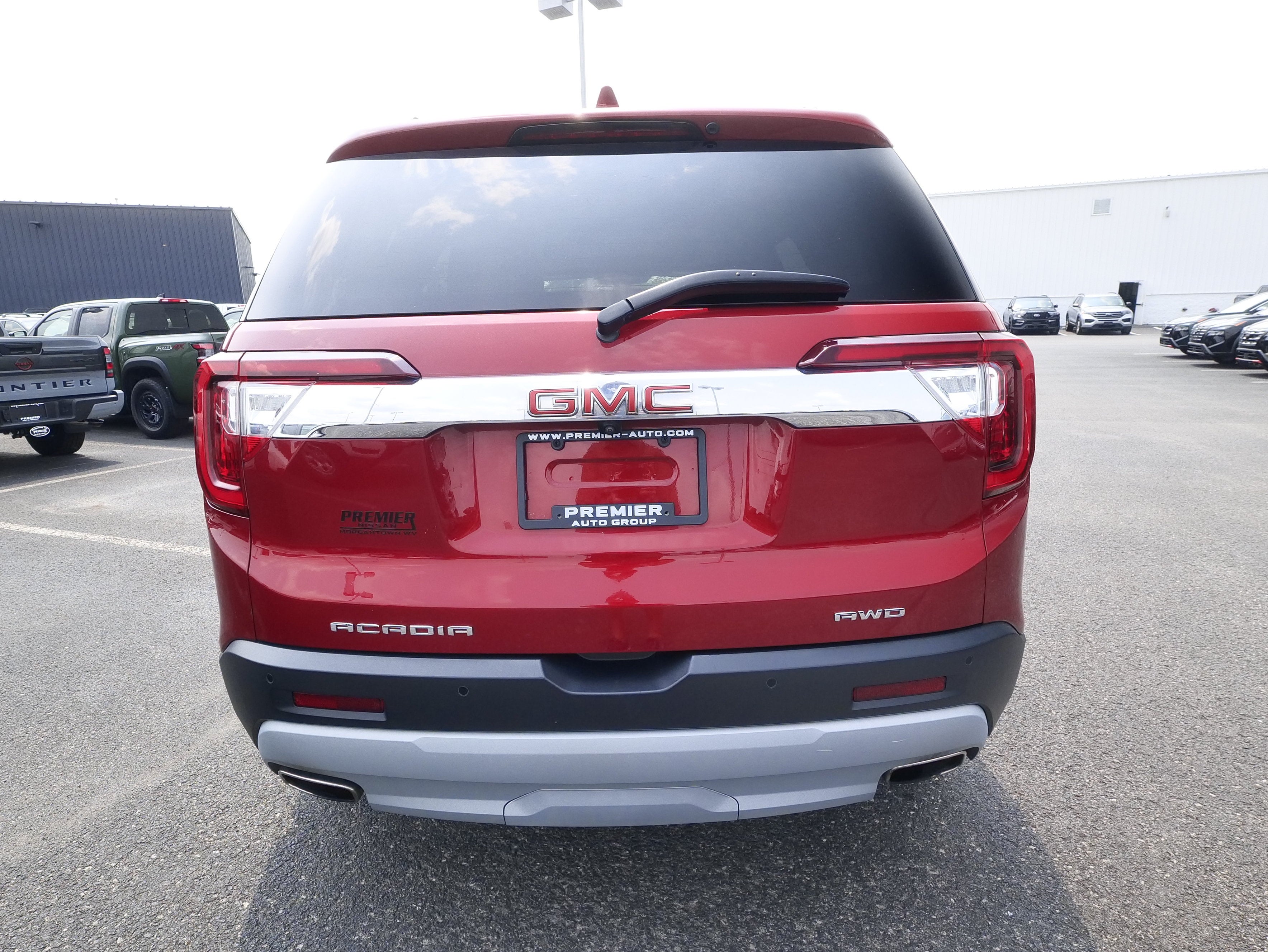2023 GMC Acadia SLE