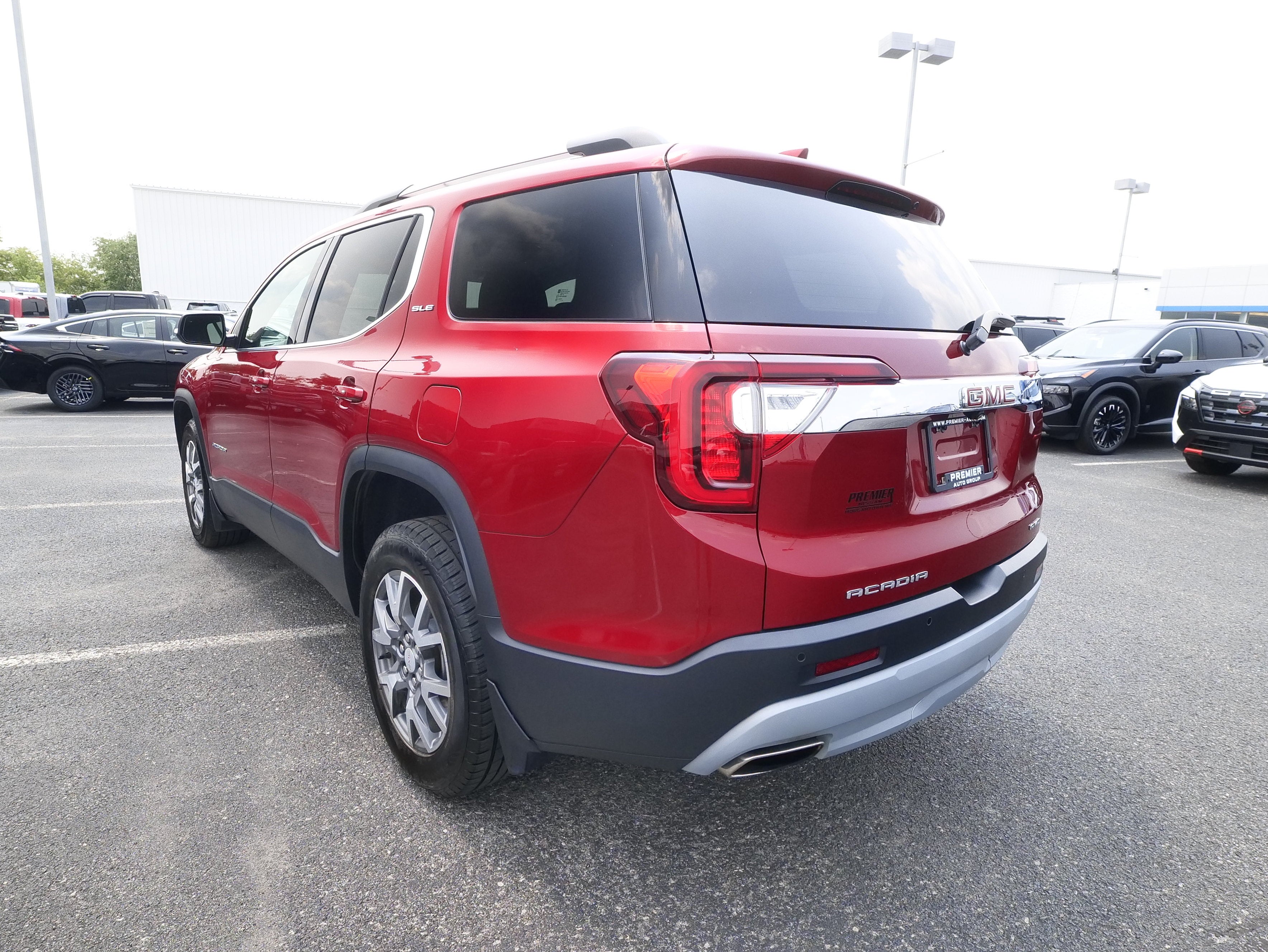 2023 GMC Acadia SLE