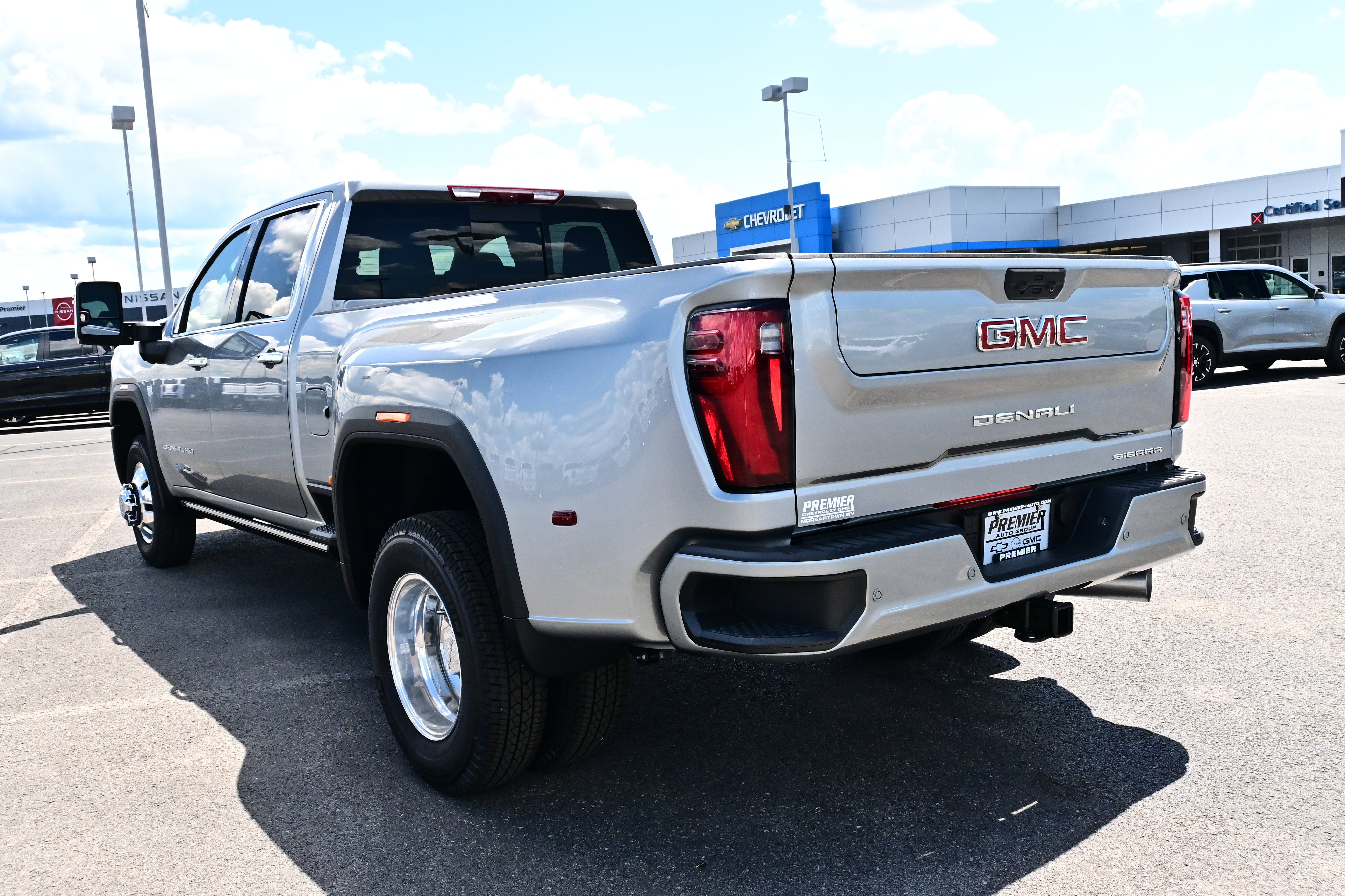 2026 GMC Sierra 3500 HD Denali DRW