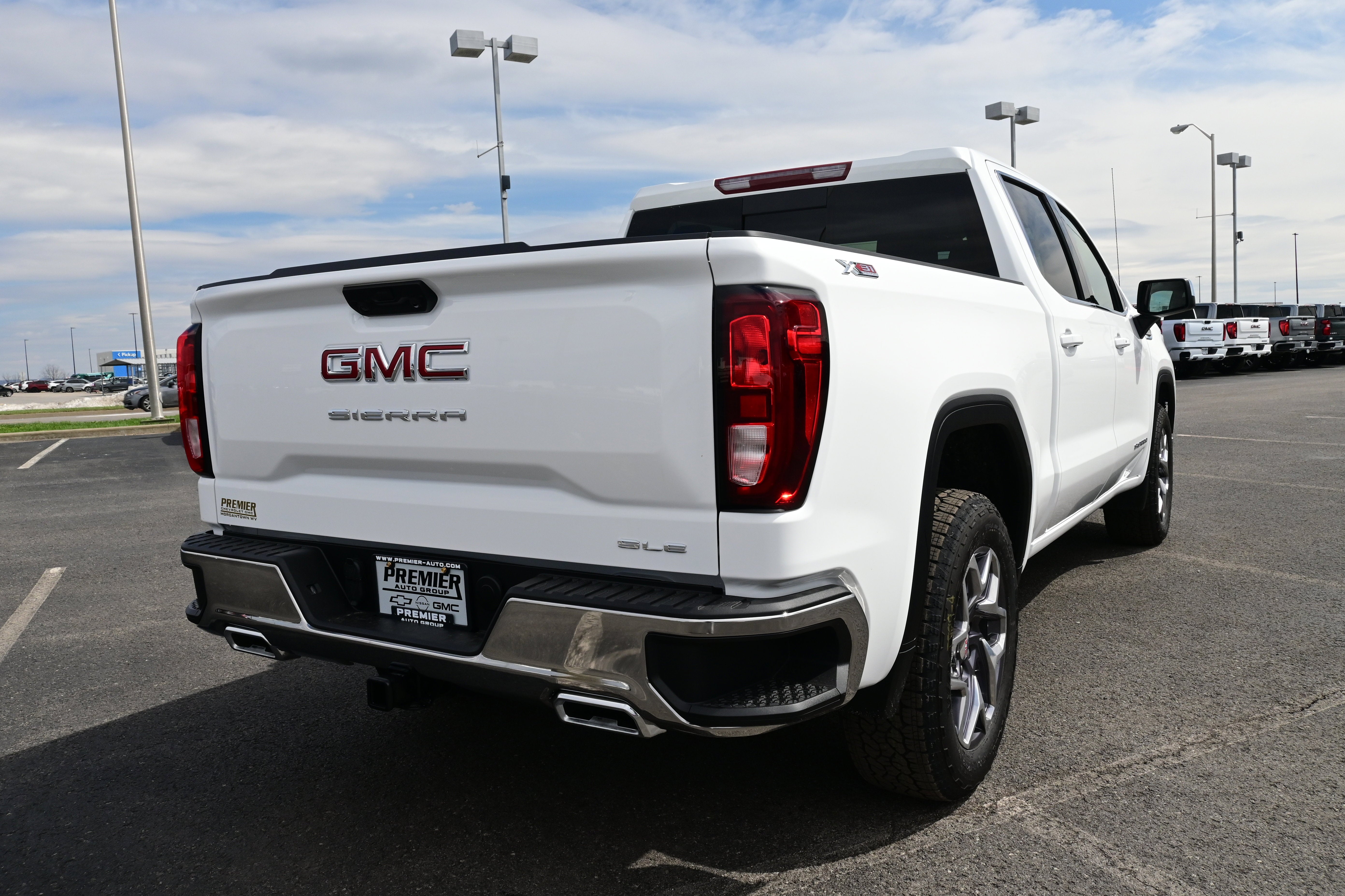 2026 GMC Sierra 1500 SLE