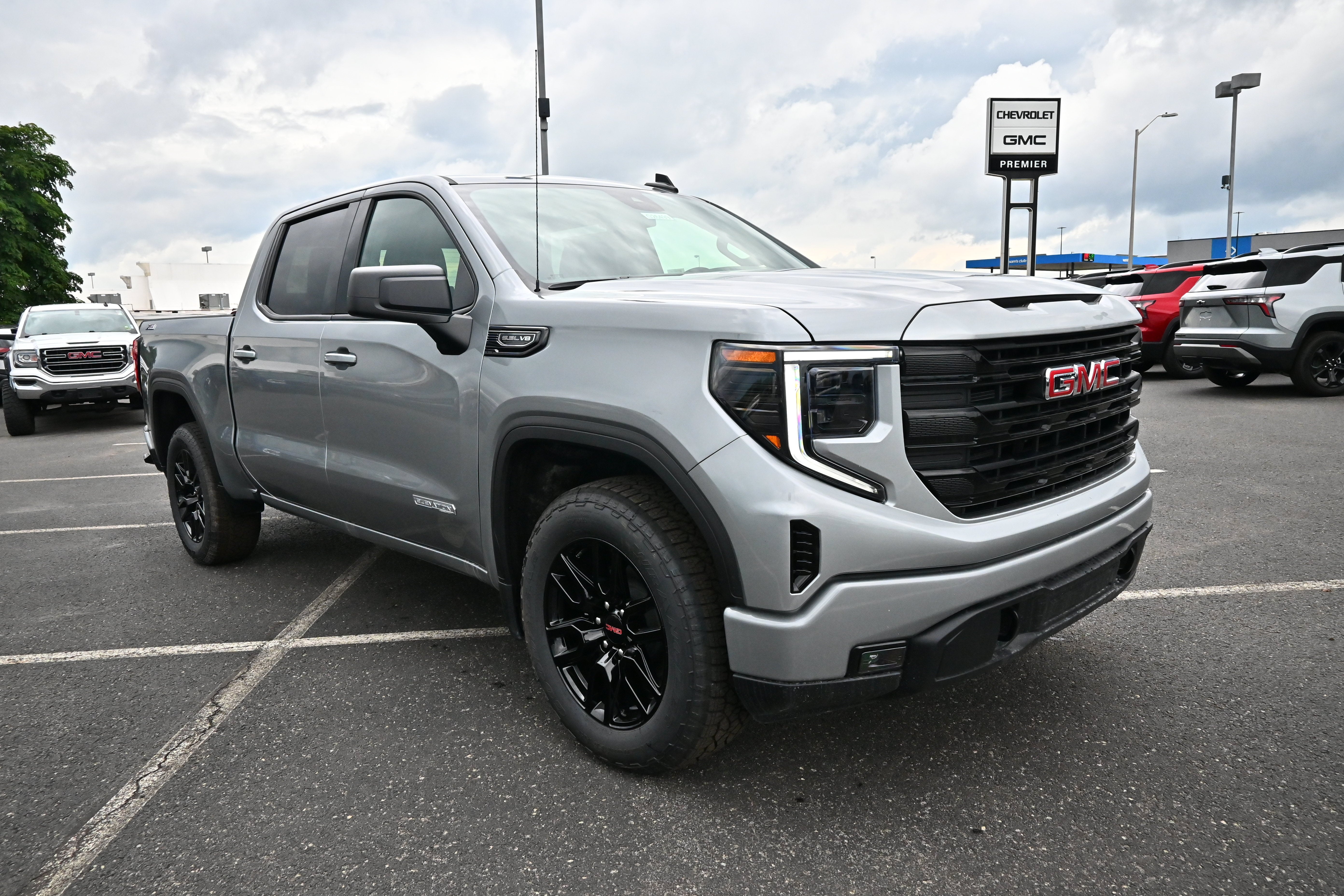 2026 GMC Sierra 1500 Elevation