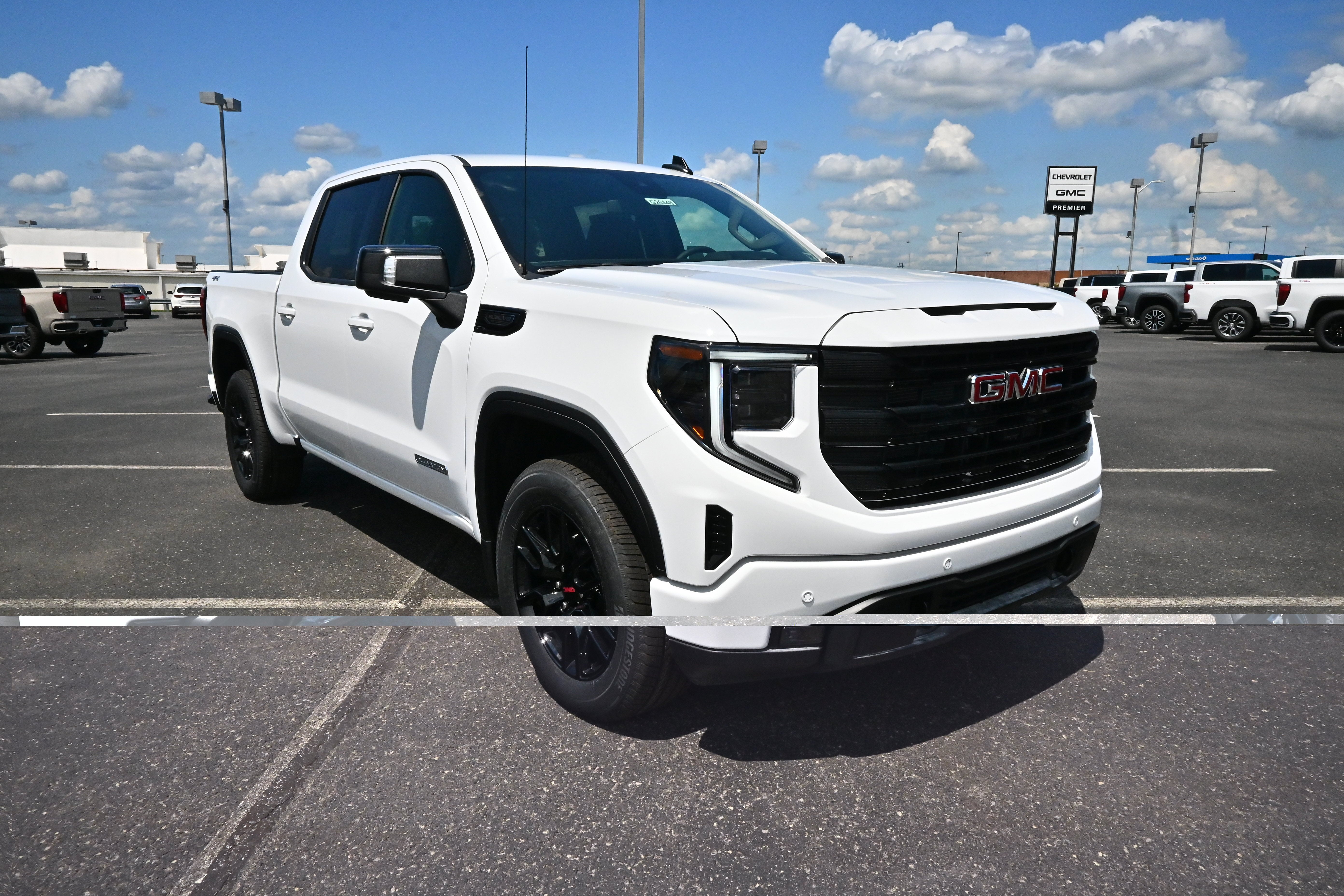 2026 GMC Sierra 1500 Elevation