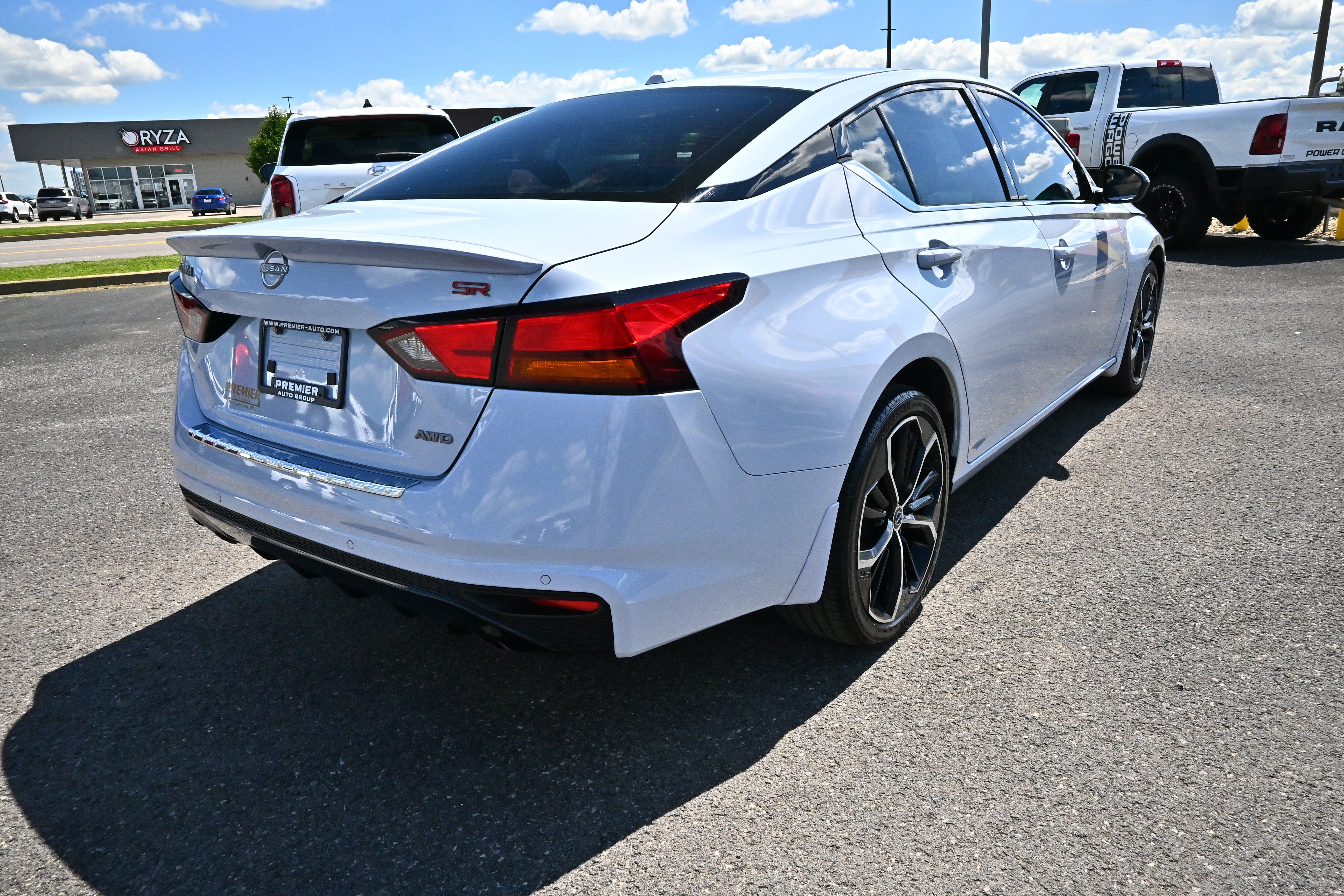 2023 Nissan Altima 2.5 SR