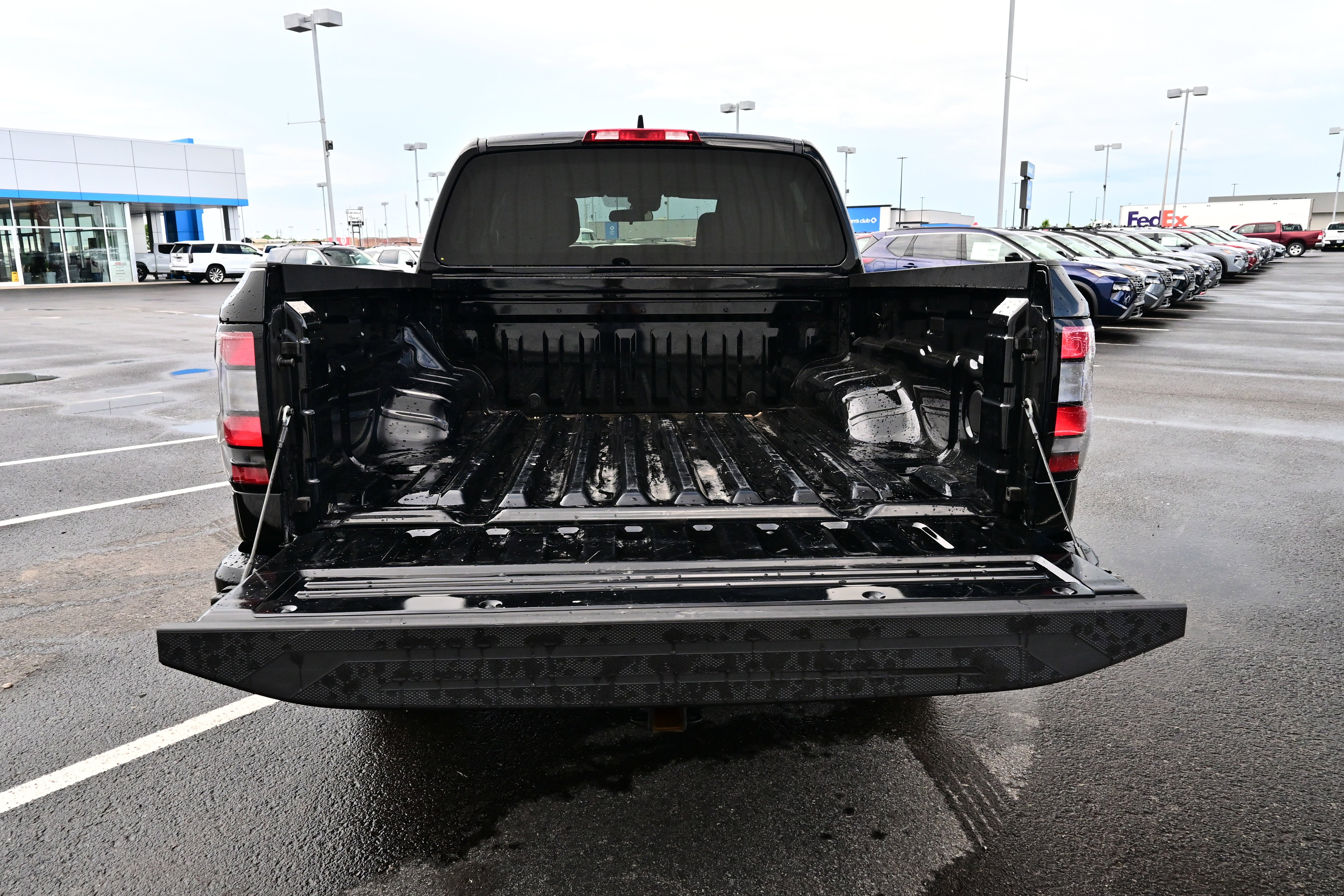 2024 Nissan Frontier S