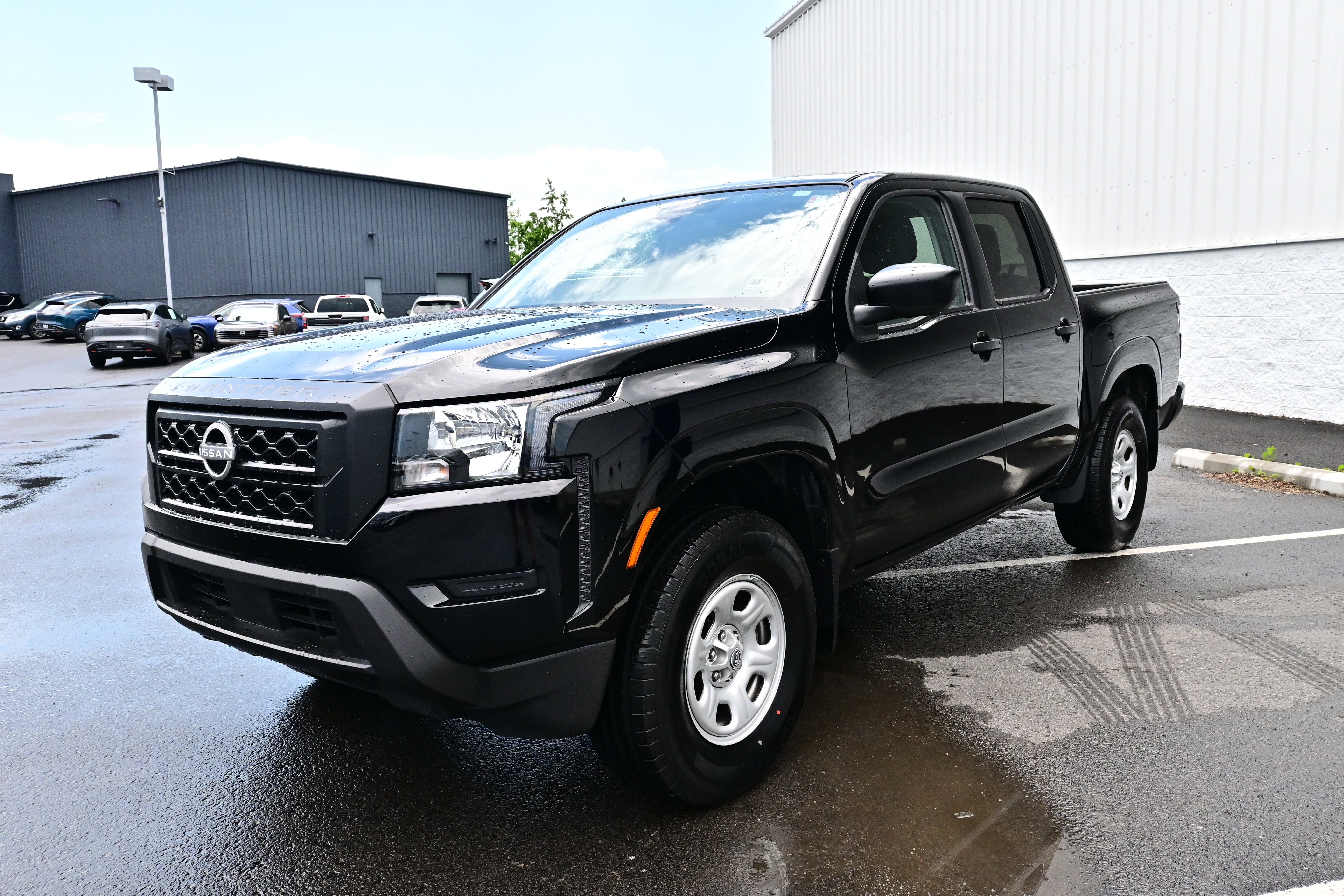 2024 Nissan Frontier S